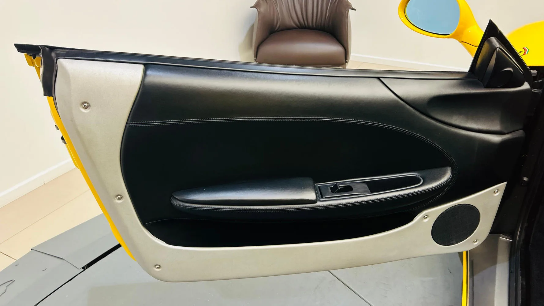 2001 Ferrari 360 Spider, 18/30