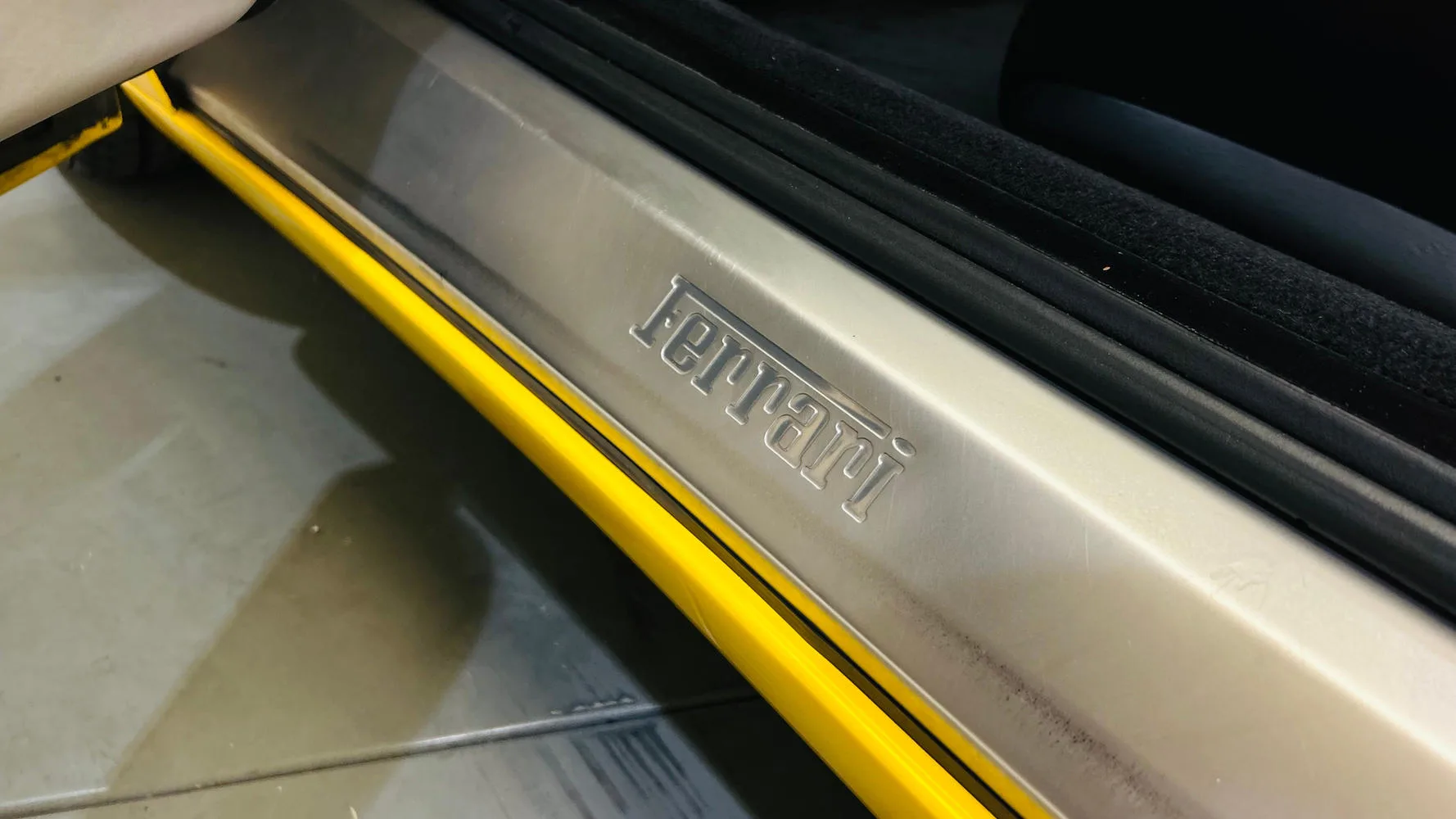 2001 Ferrari 360 Spider, 19/30