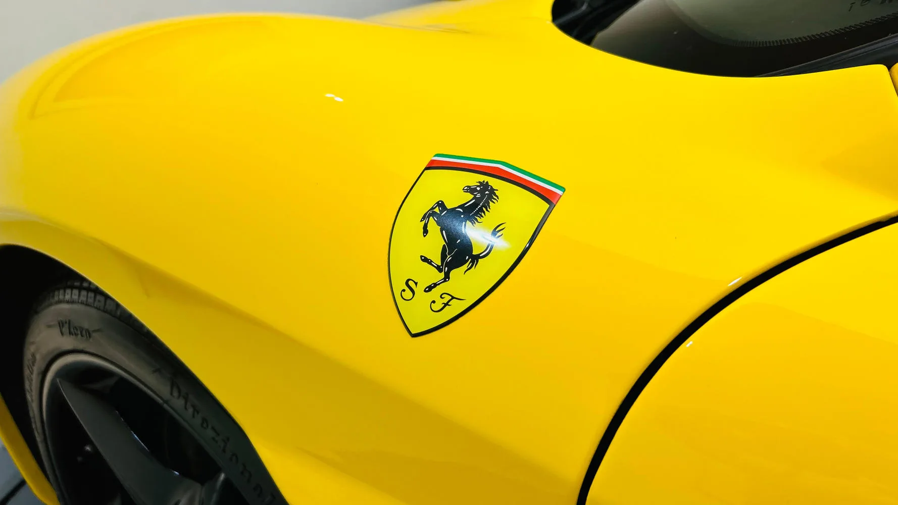 2001 Ferrari 360 Spider, 24/30