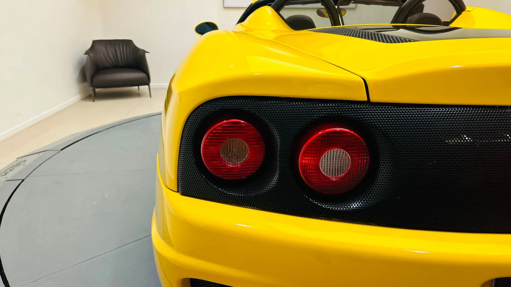 2001 Ferrari 360 Spider, 28/30