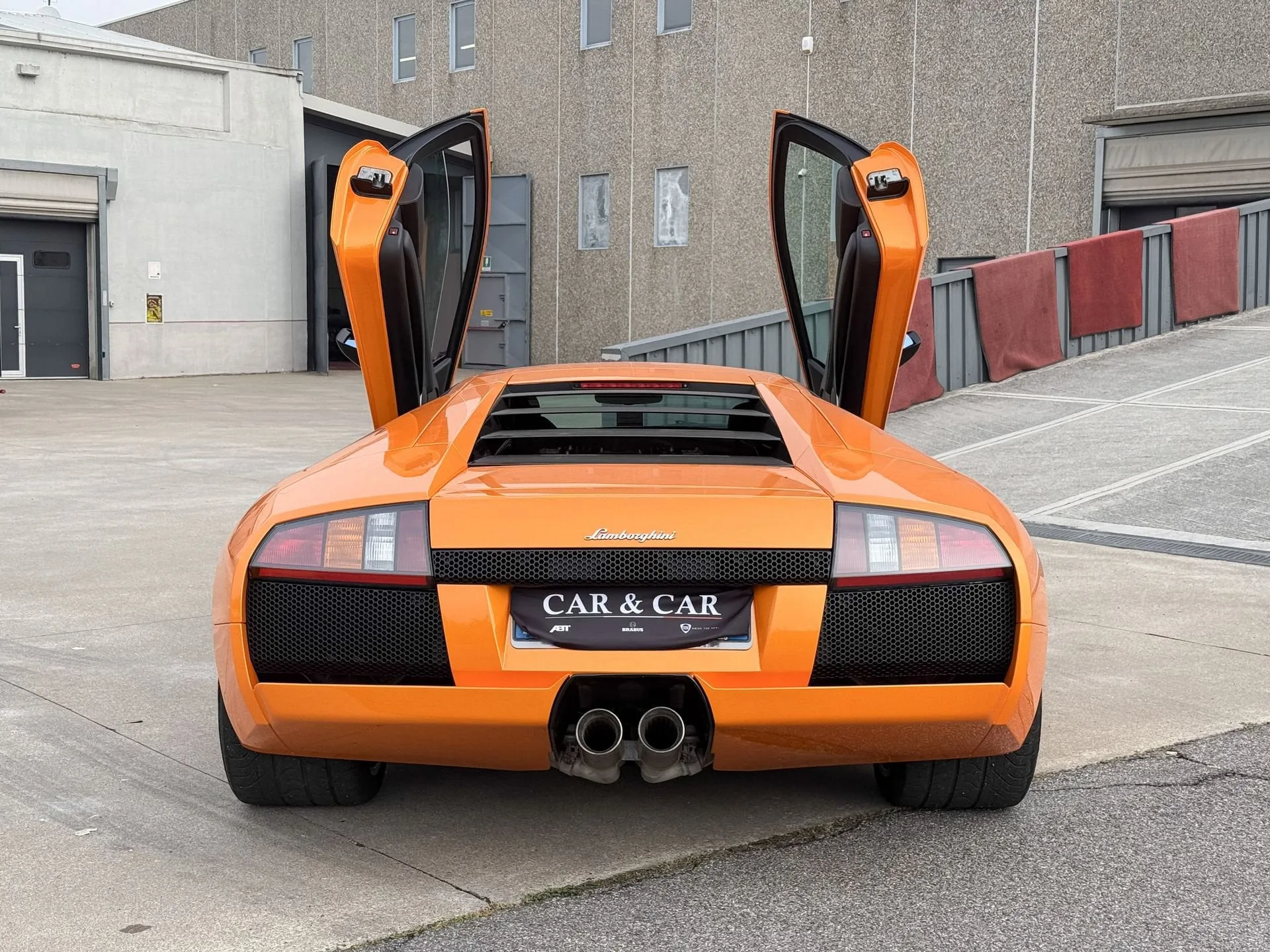 2001 Lamborghini Murciélago, 4/24
