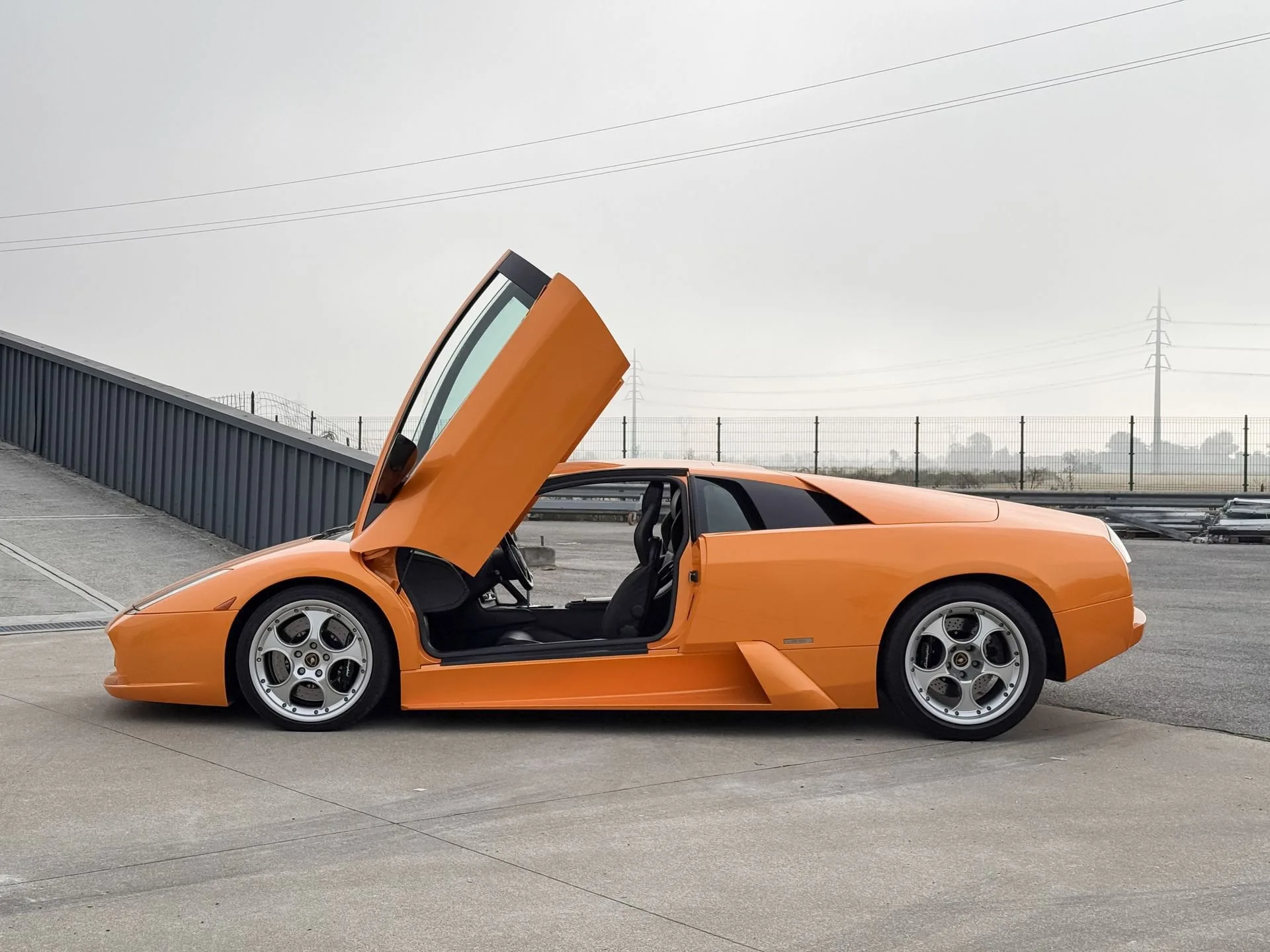 2001 Lamborghini Murciélago, 6/24