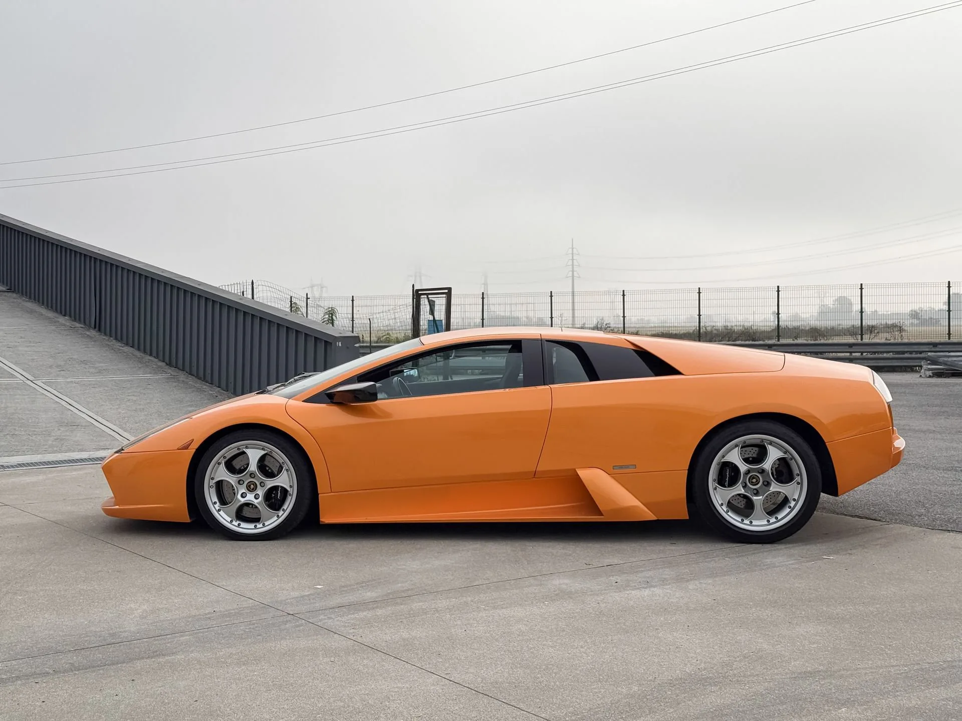 2001 Lamborghini Murciélago, 18/24