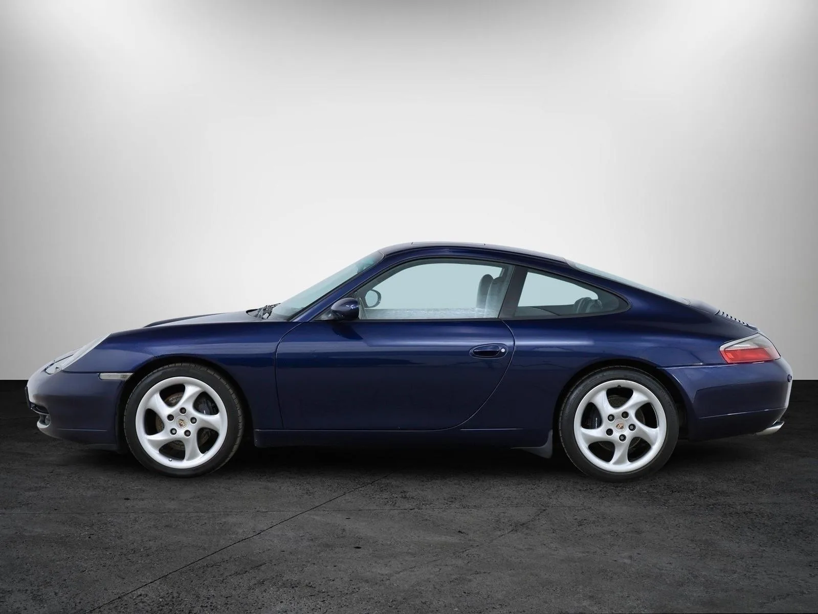 2001 Porsche 911 Carrera, 7/24