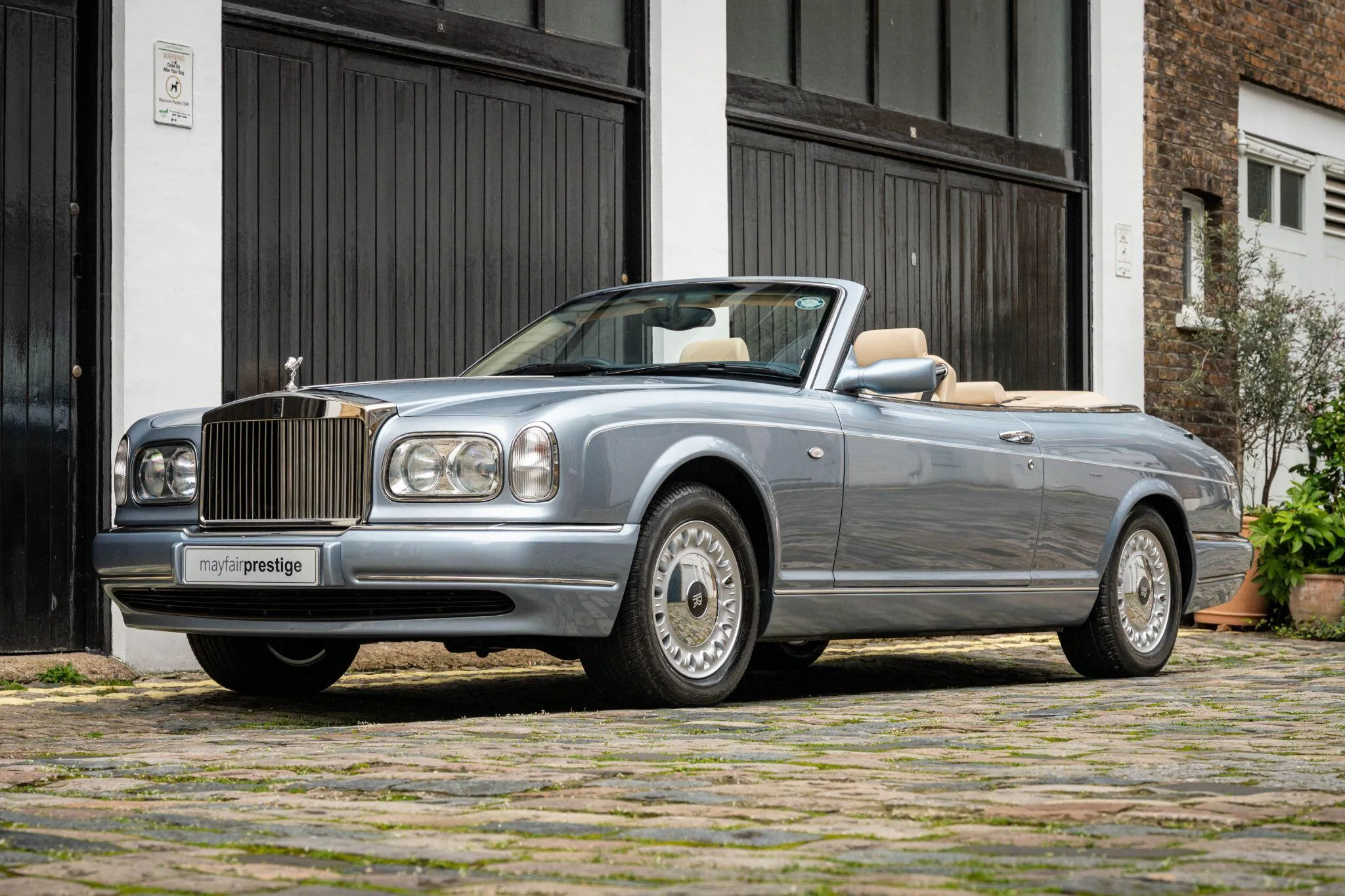 2001 Rolls-Royce Corniche V, 18/30