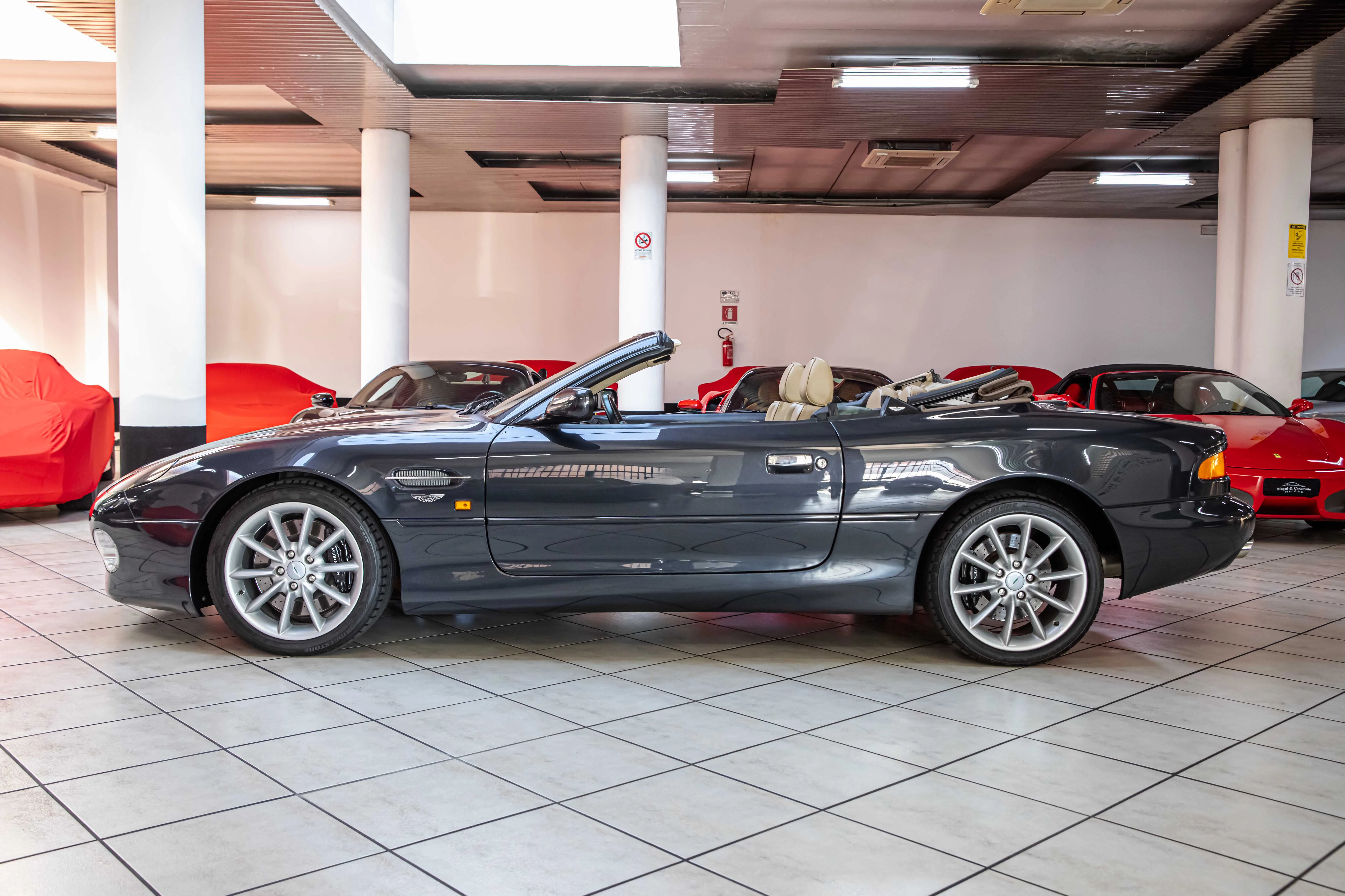 2002 Aston Martin DB7 Vantage Volante, 9/30