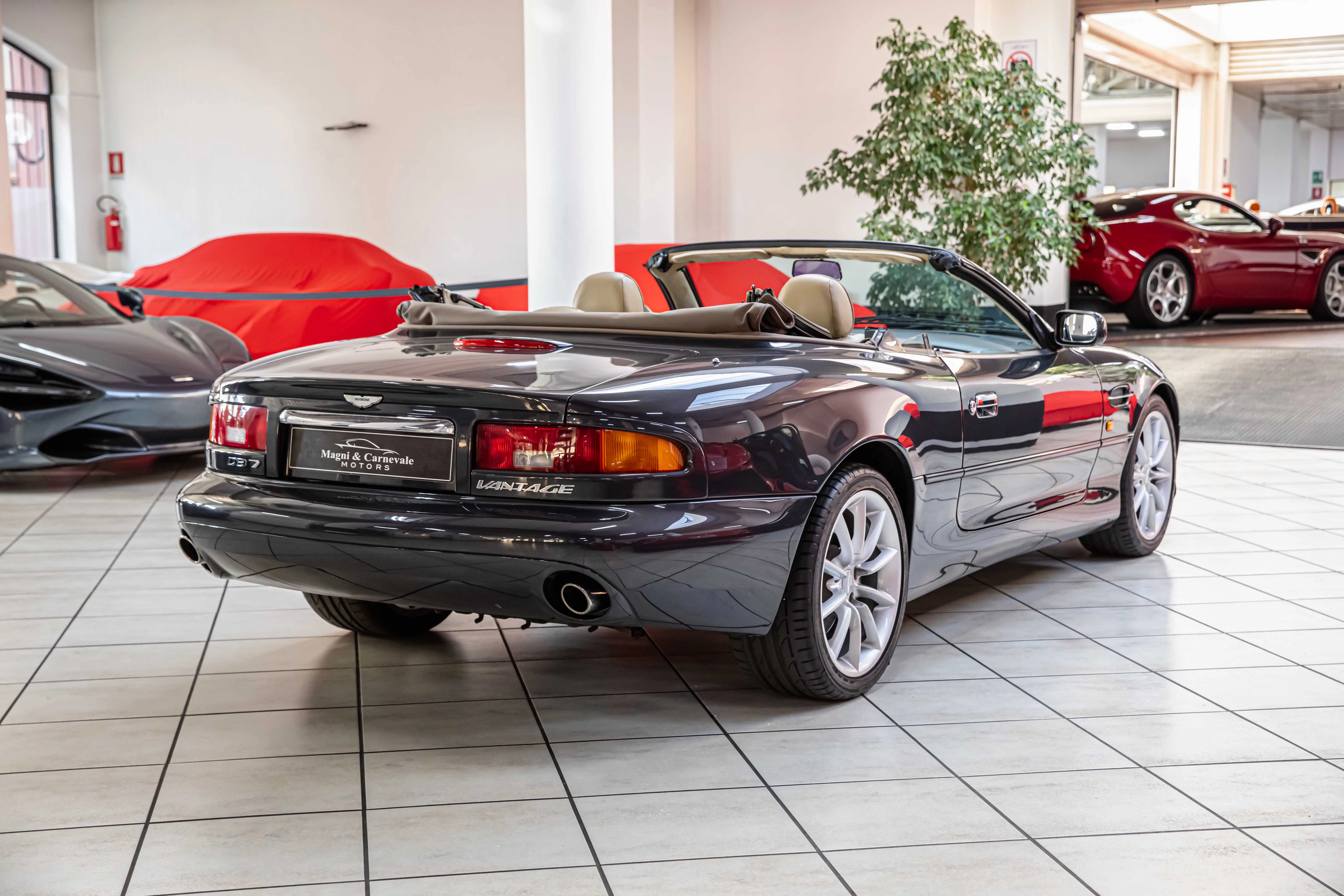 2002 Aston Martin DB7 Vantage Volante, 12/30