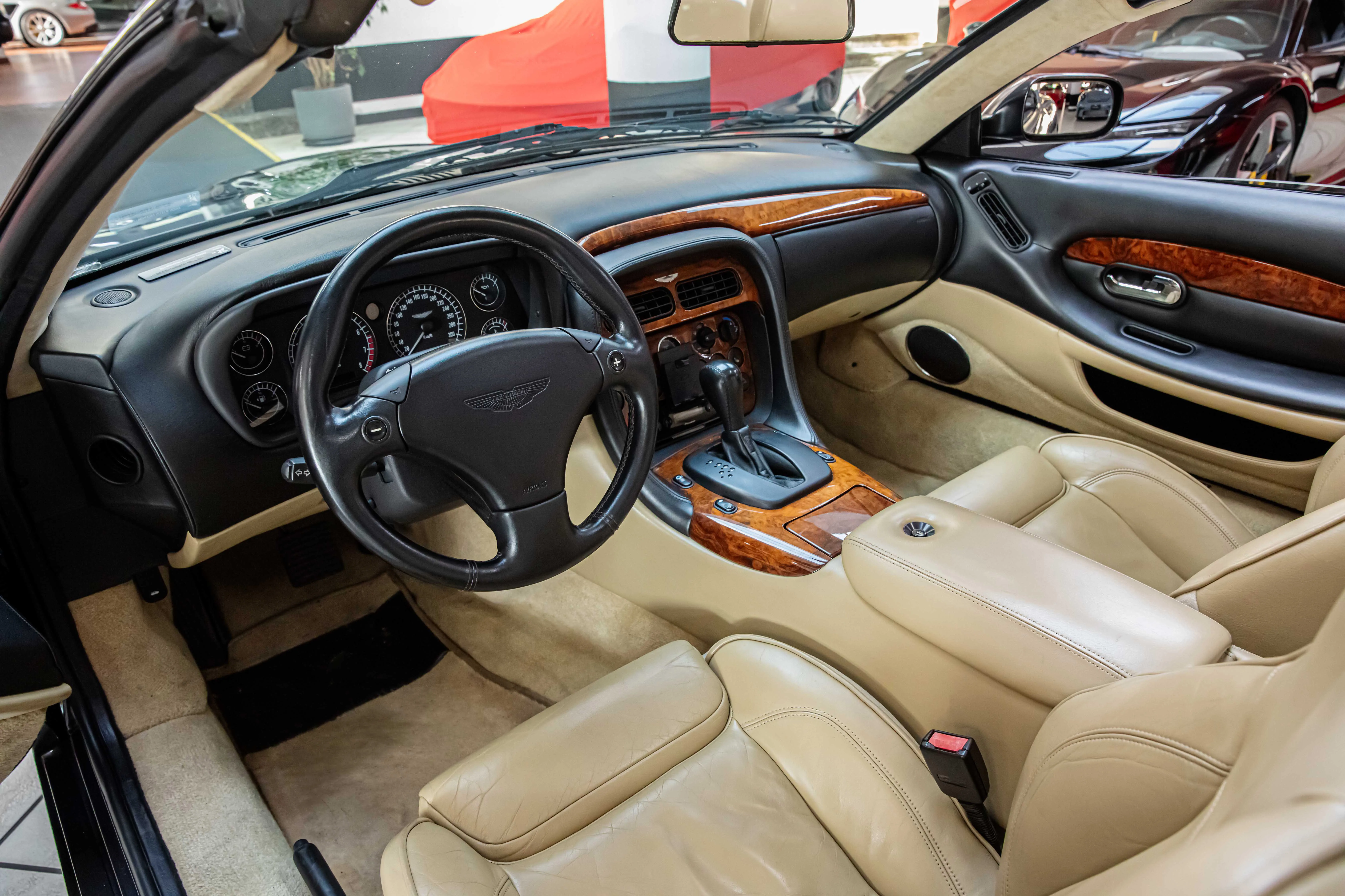 2002 Aston Martin DB7 Vantage Volante, 13/30