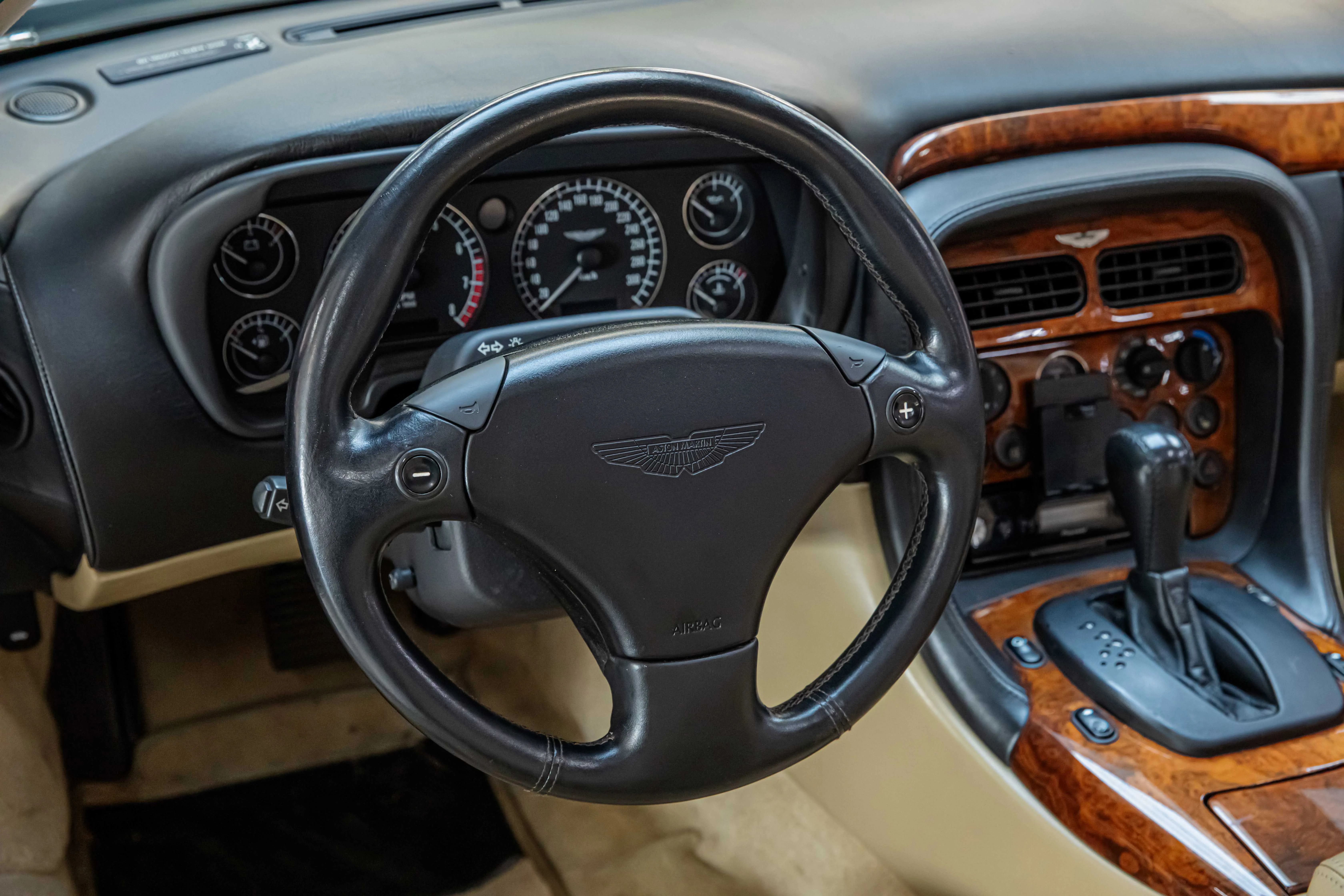 2002 Aston Martin DB7 Vantage Volante, 17/30