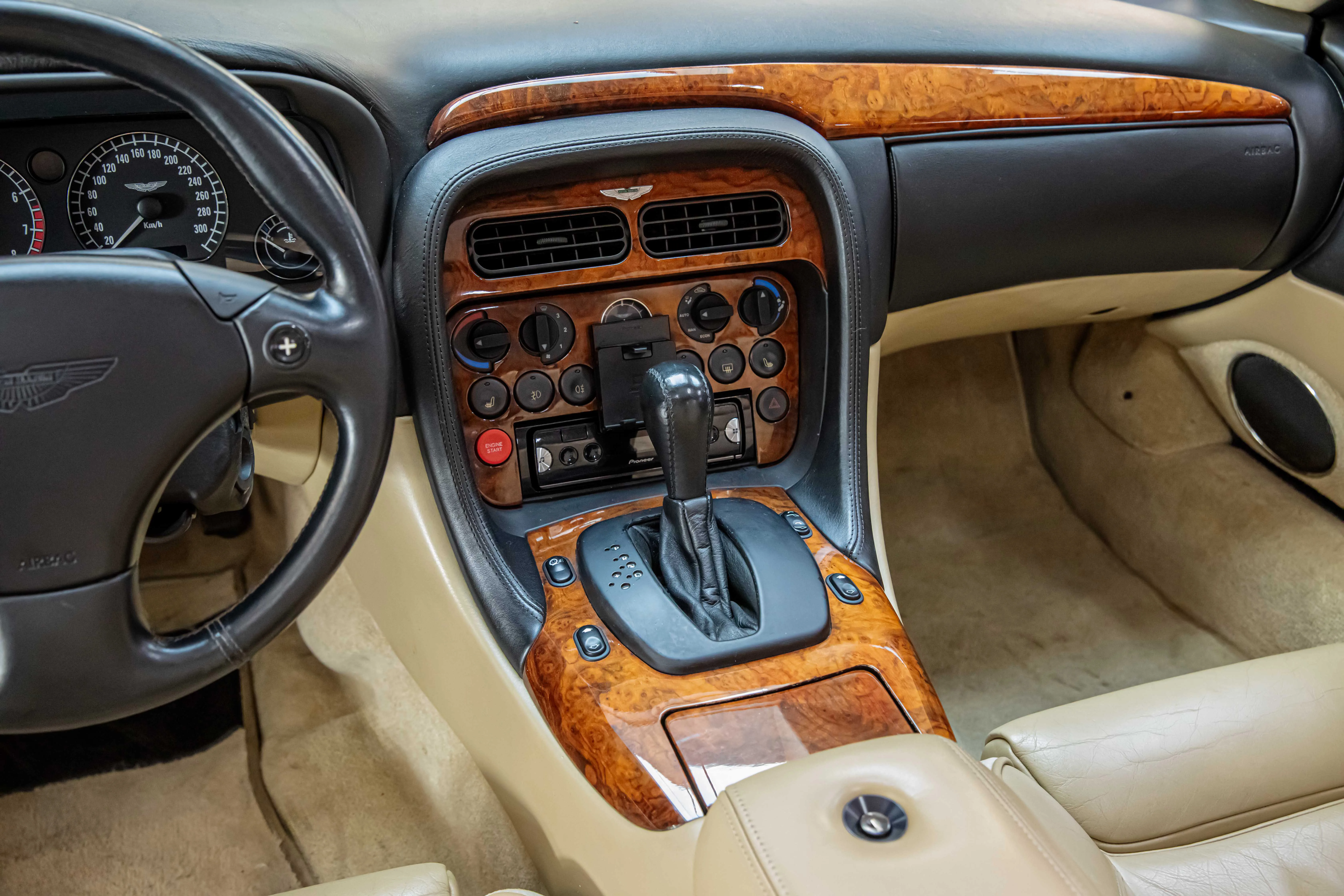 2002 Aston Martin DB7 Vantage Volante, 18/30