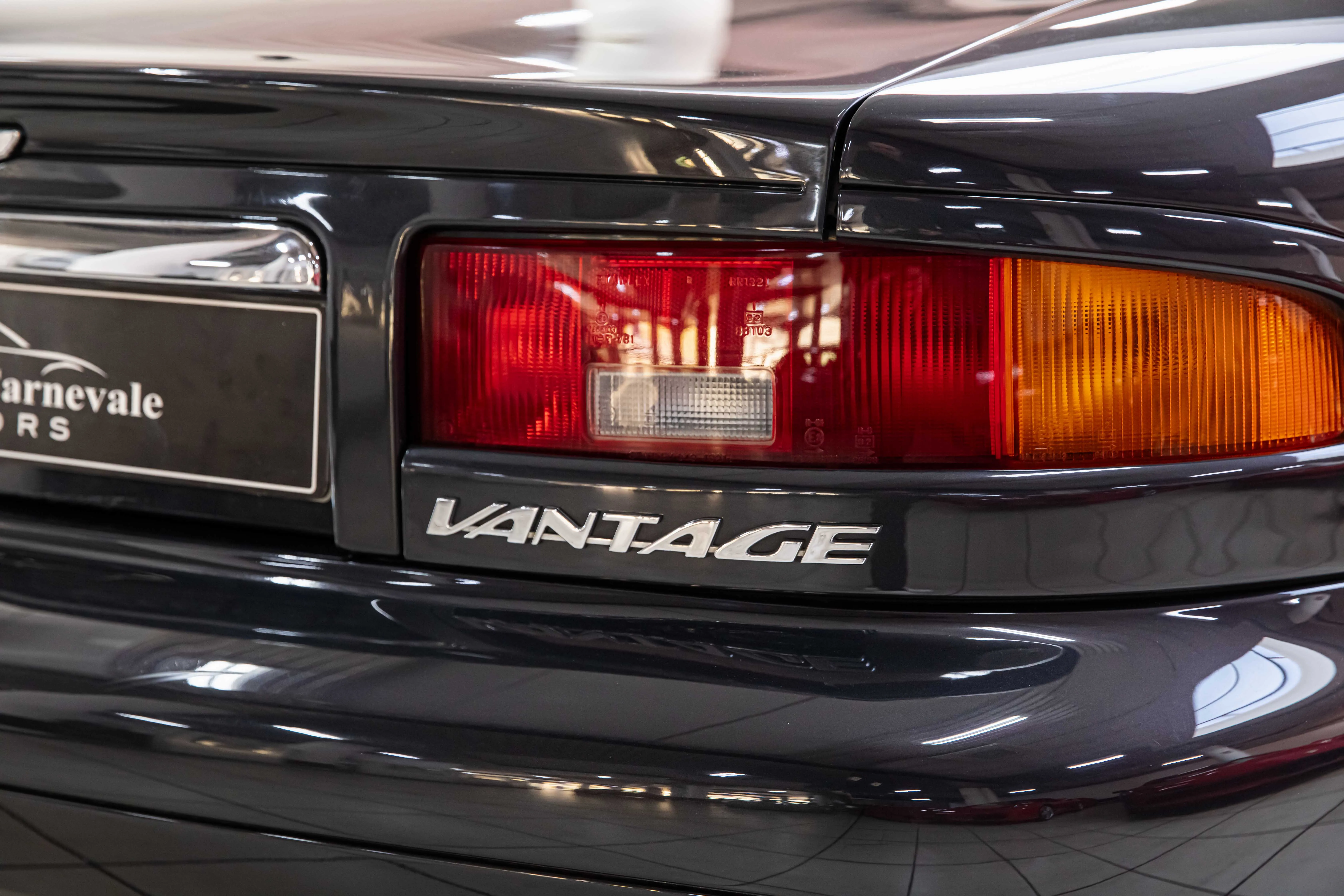 2002 Aston Martin DB7 Vantage Volante, 29/30