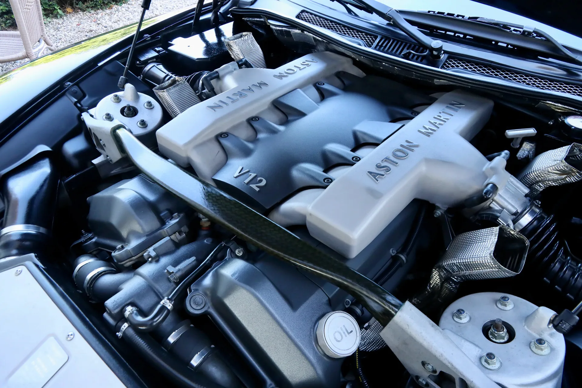 2002 Aston Martin V12 Vanquish, 13/30