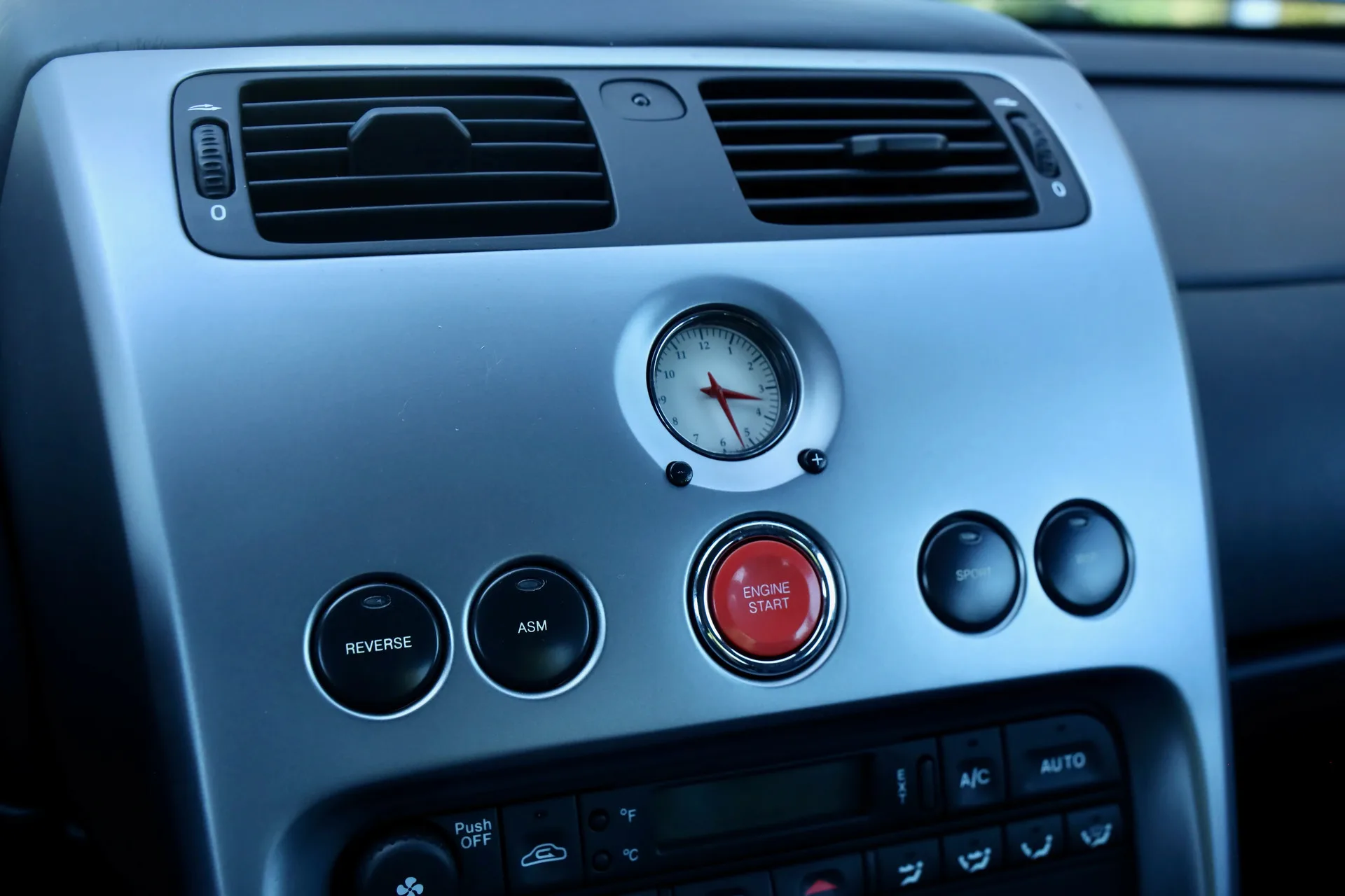 2002 Aston Martin V12 Vanquish, 17/30