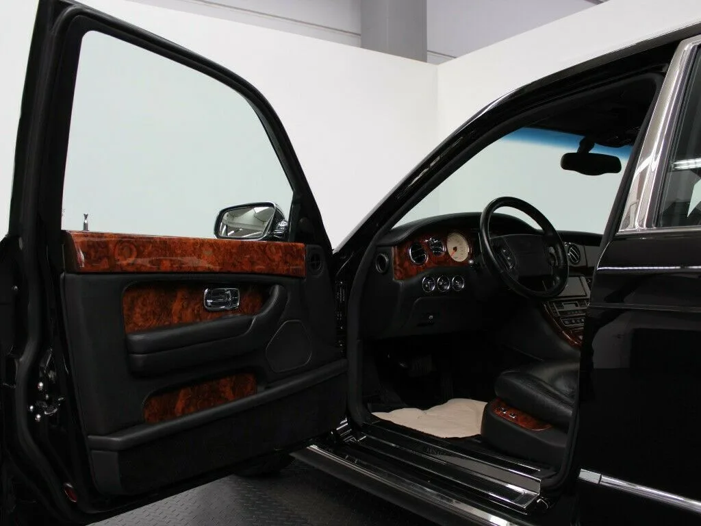 2002 Bentley Arnage Long Wheelbase angeboten von einem Fachhändler in Nuremberg, Deutschland, Foto 9 von 15