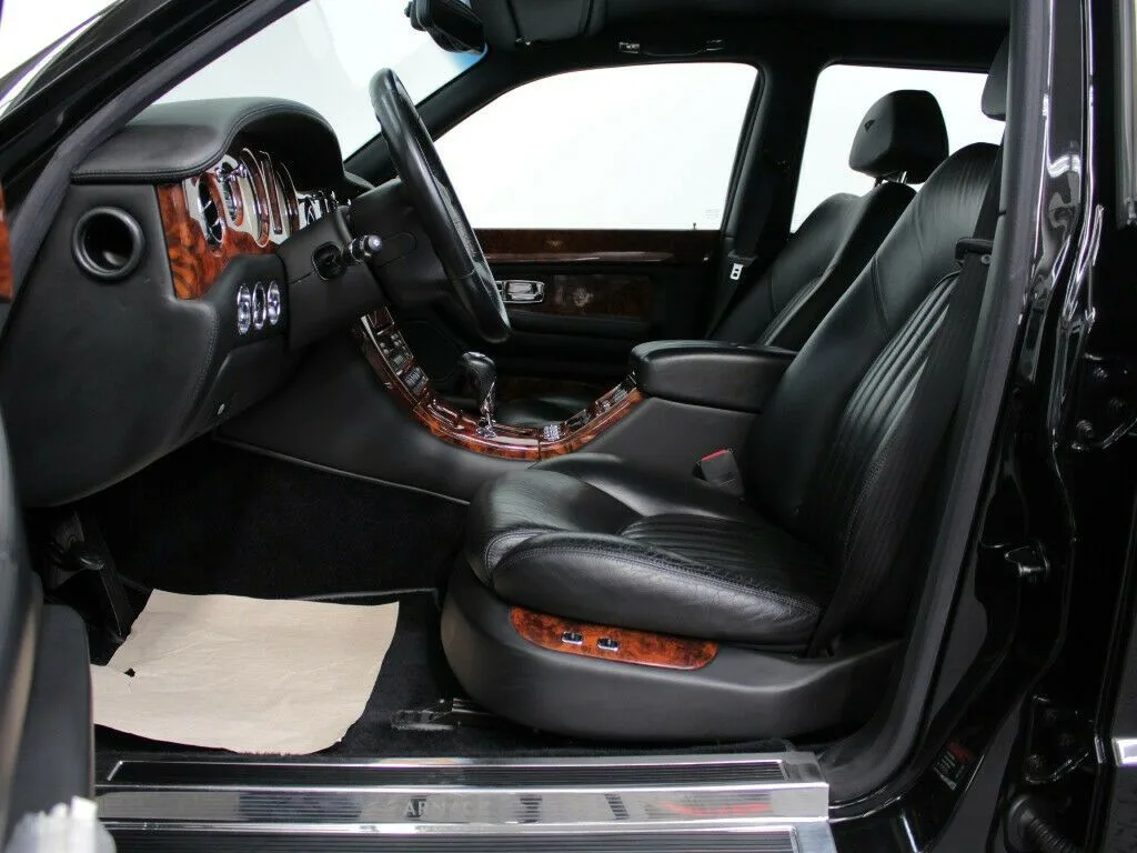 2002 Bentley Arnage Long Wheelbase angeboten von einem Fachhändler in Nuremberg, Deutschland, Foto 10 von 15