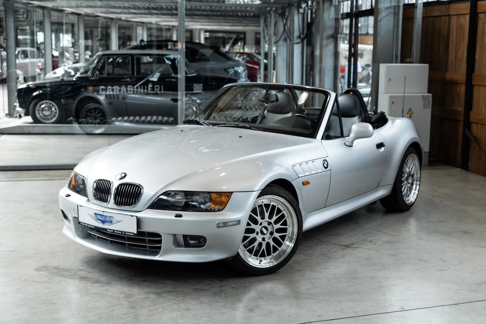 2002 BMW Z3 Roadster, 3.0i angeboten von einem Fachhändler in Neuss, Deutschland, Hauptfoto