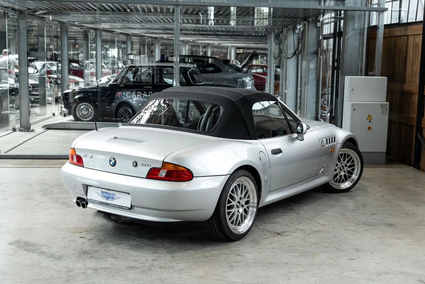 2002 BMW Z3 Roadster, 3.0i angeboten von einem Fachhändler in Neuss, Deutschland, Foto 4 von 25