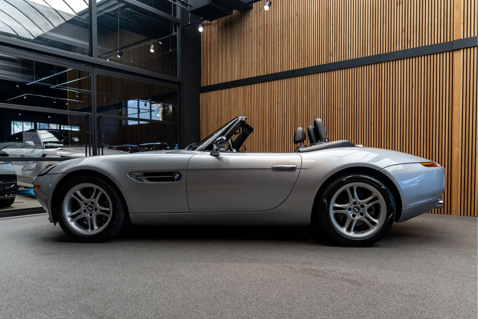 2002 BMW Z8, 5/30