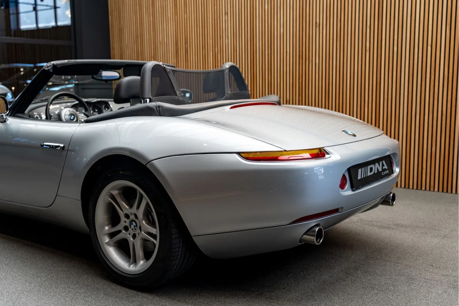 2002 BMW Z8, 13/30