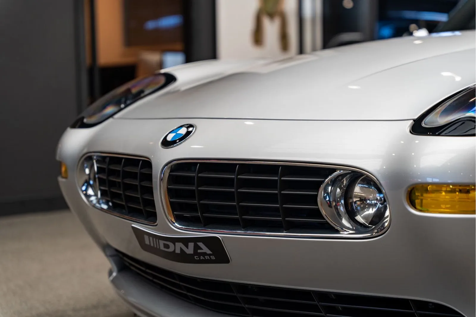 2002 BMW Z8, 16/30