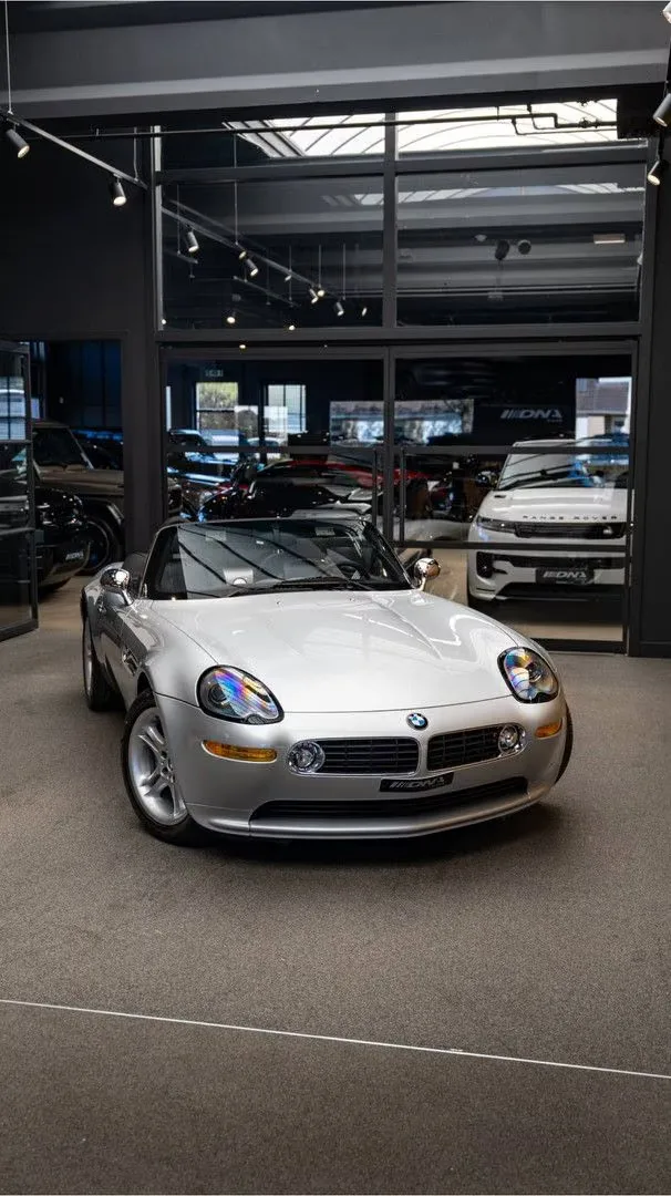 2002 BMW Z8, 29/30