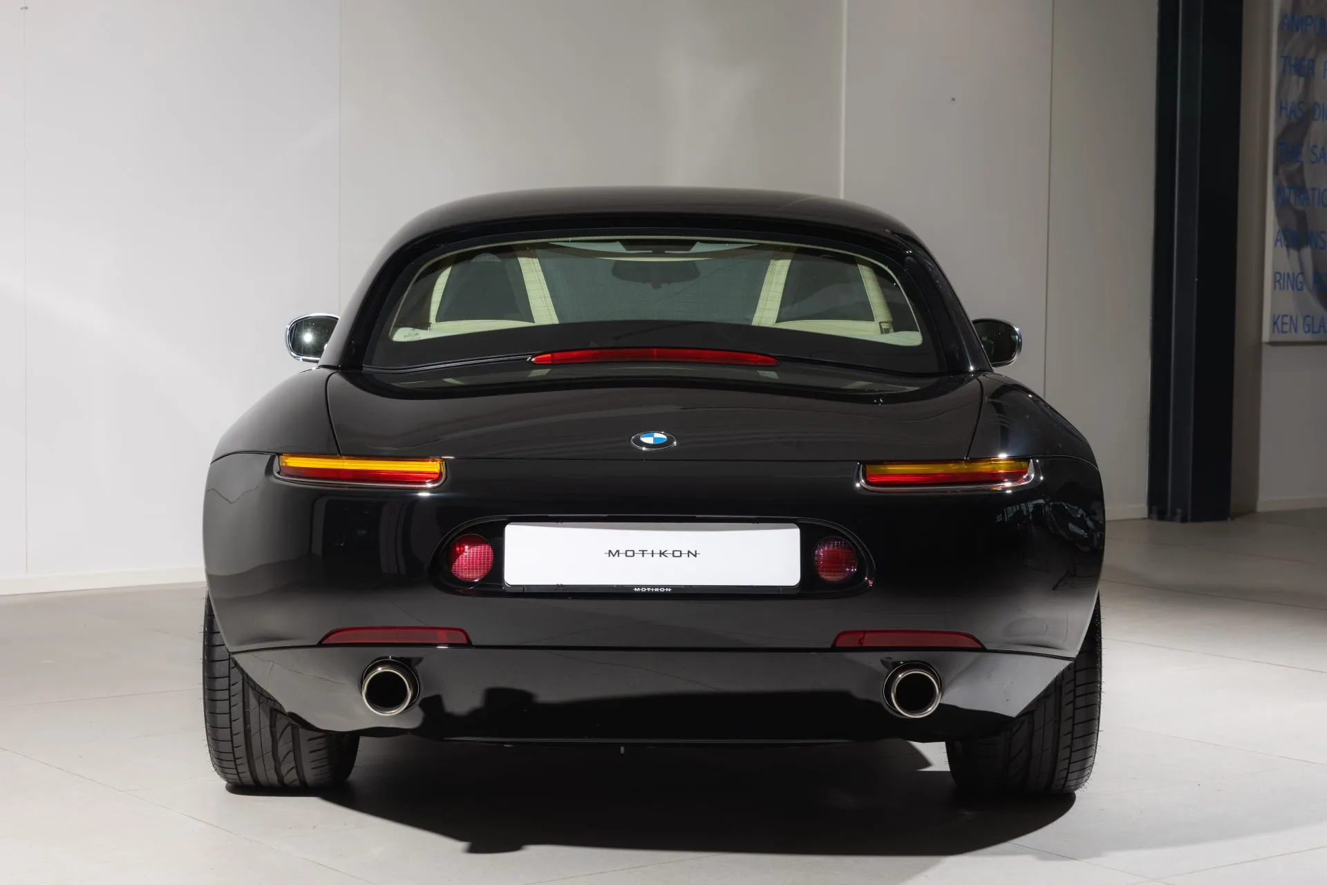 2002 BMW Z8, 7/27
