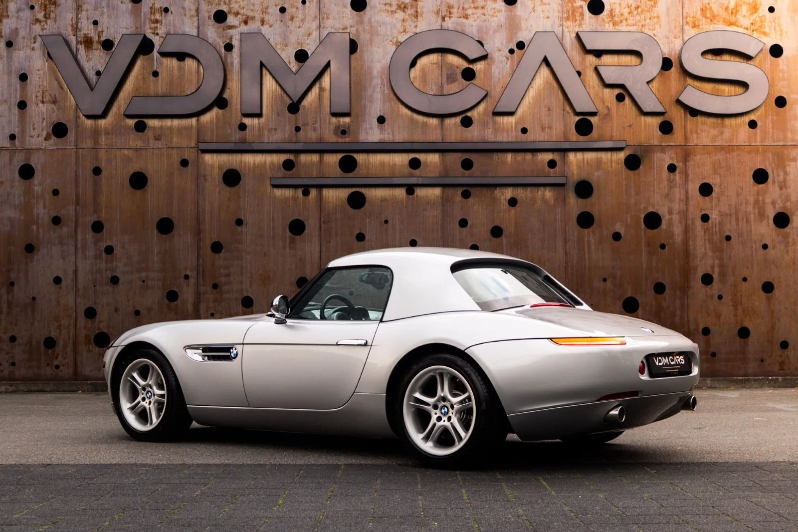 2002 BMW Z8, 4/30