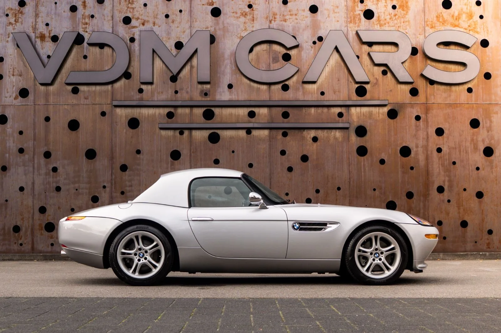 2002 BMW Z8, 5/30