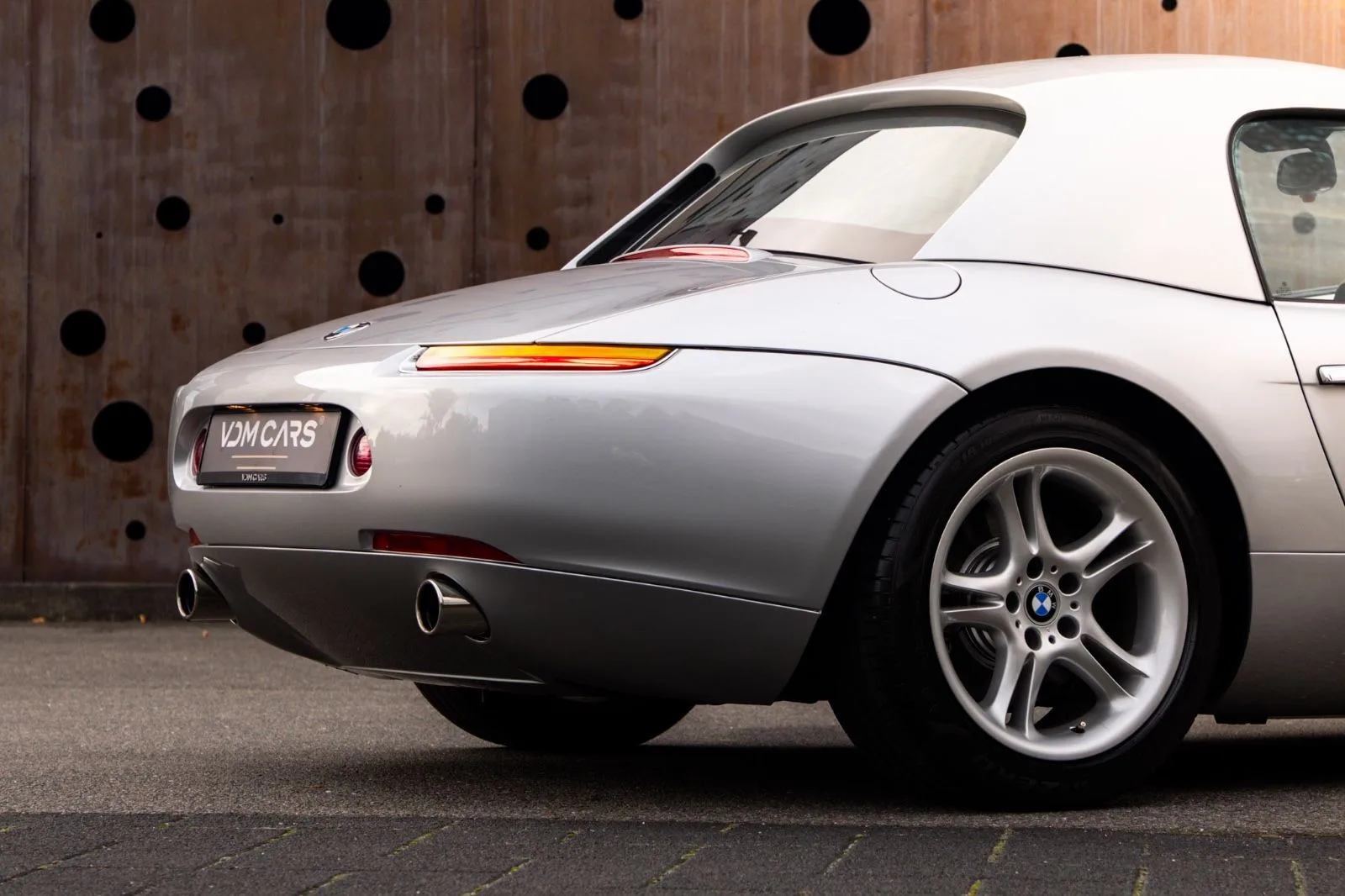 2002 BMW Z8, 9/30