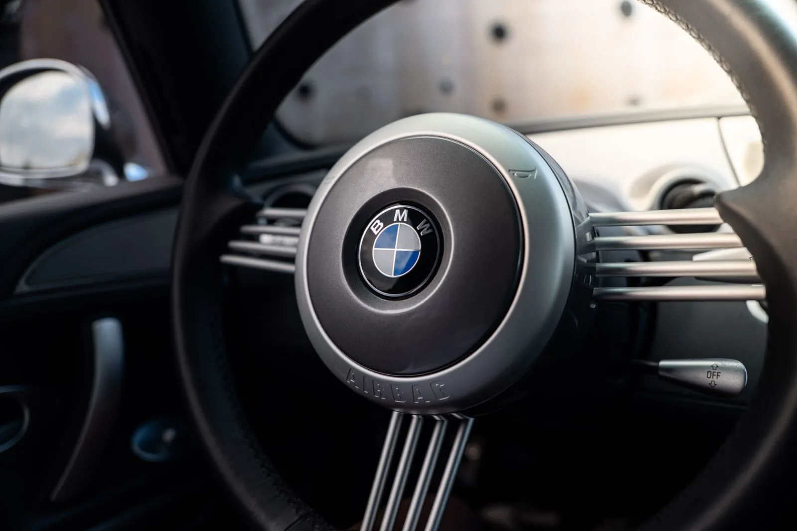 2002 BMW Z8, 24/30