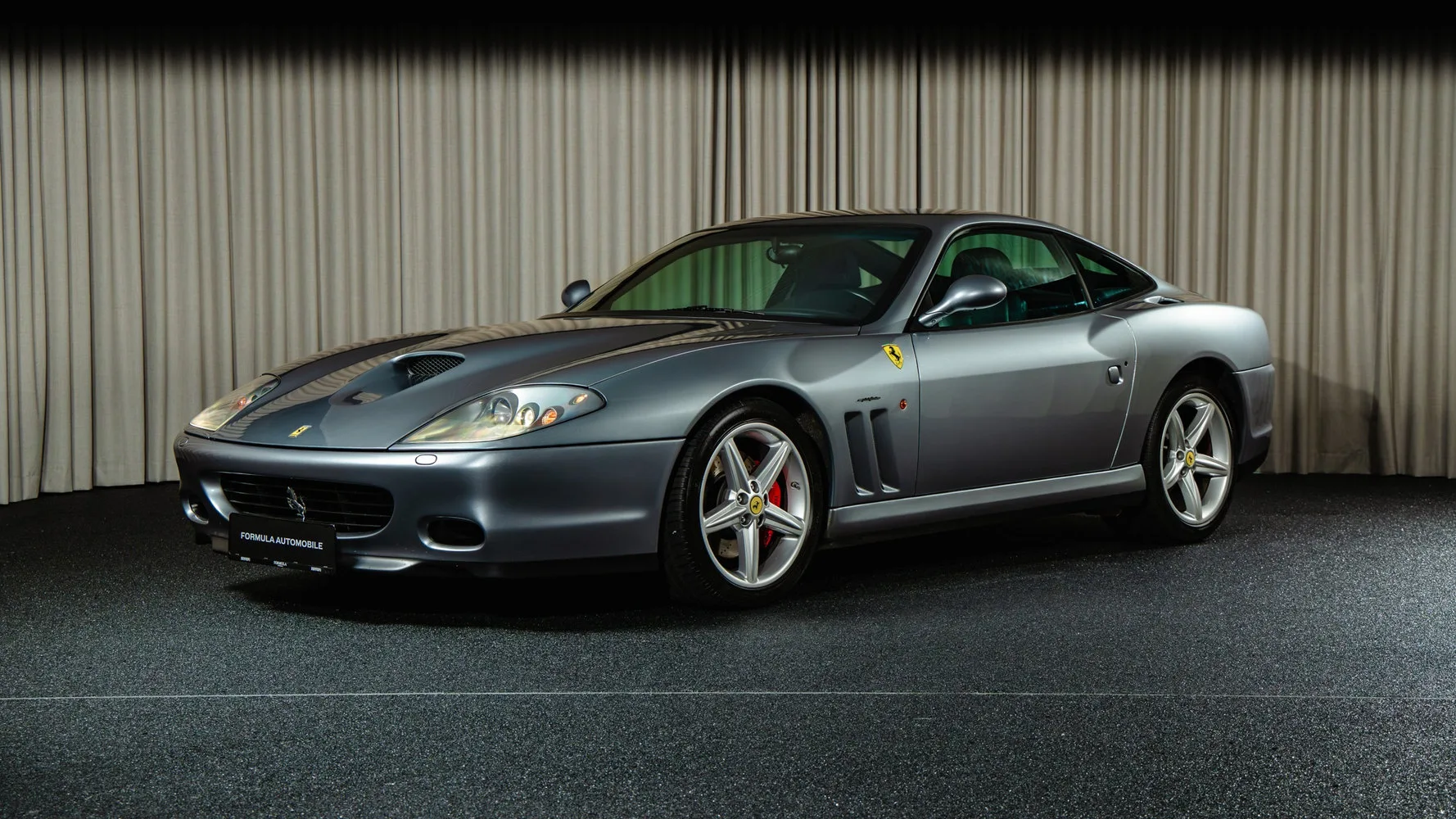 2002 Ferrari 575M Maranello proposta da un concessionario specializzato a Kongens Lyngby, Danimarca, foto principale