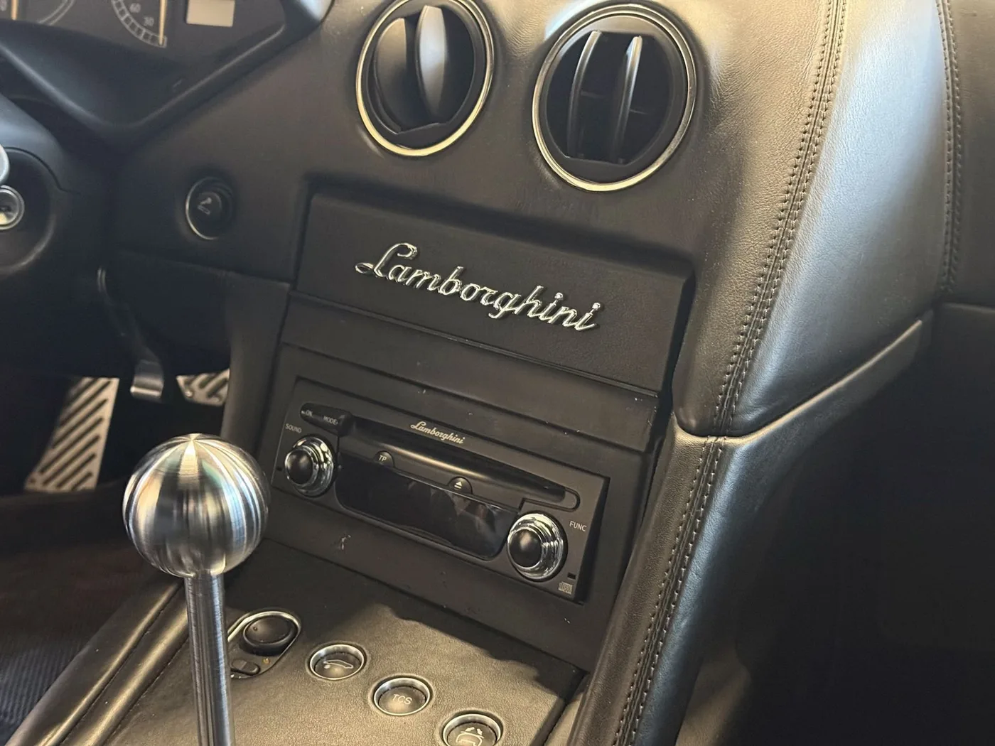 2002 Lamborghini Murciélago 6.2 manual angeboten von einem Fachhändler in Lucca, Italien, Foto 17 von 22