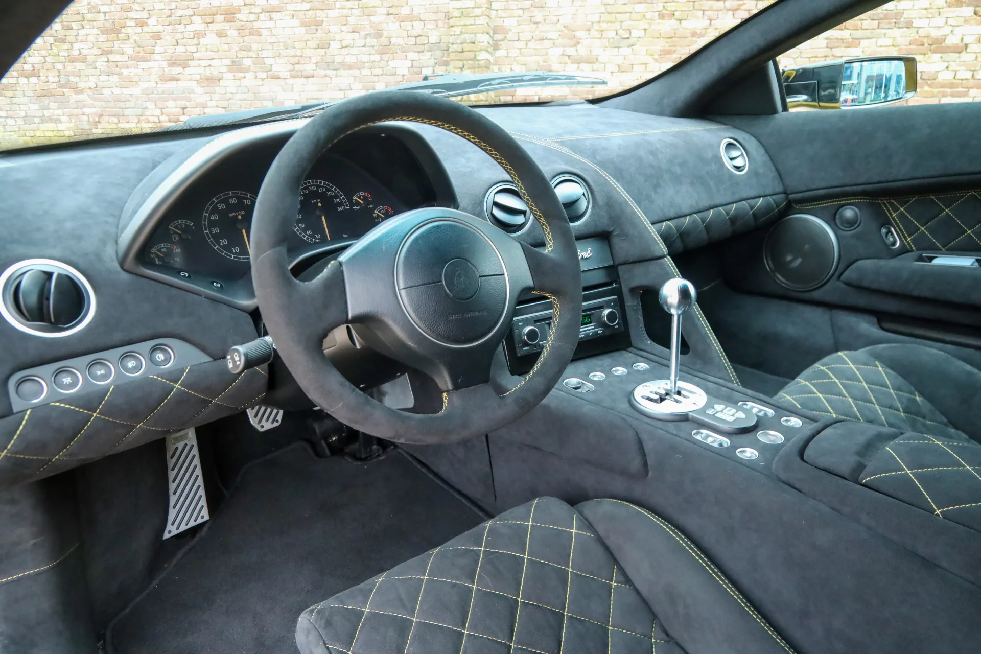 2002 Lamborghini Murciélago, 3/30