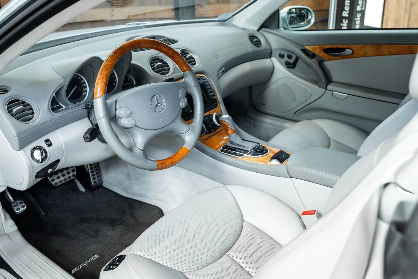 2002 Mercedes-Benz SL 500 angeboten von einem Fachhändler in Neuss, Deutschland, Foto 8 von 25