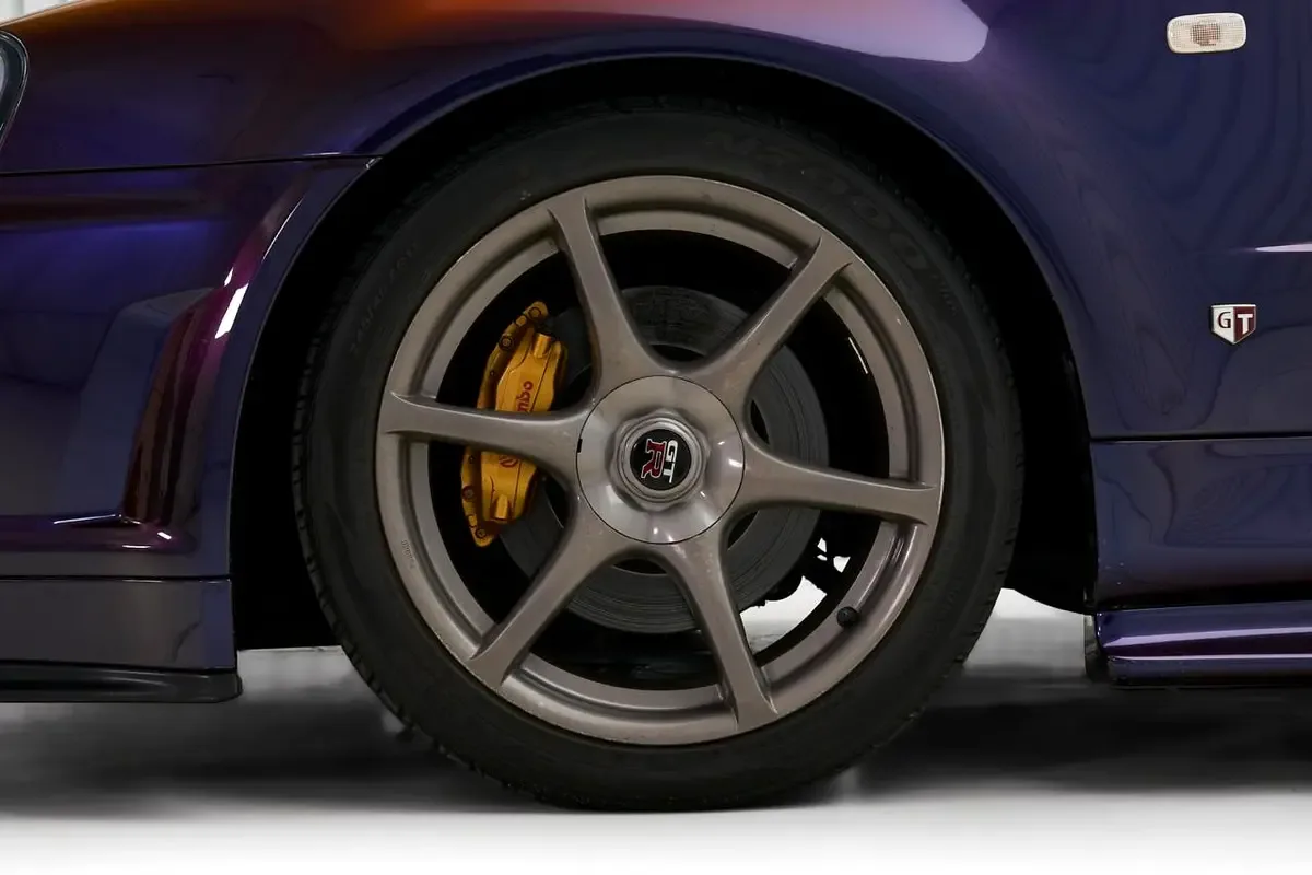 2002 Nissan Skyline GT-R, 12/15