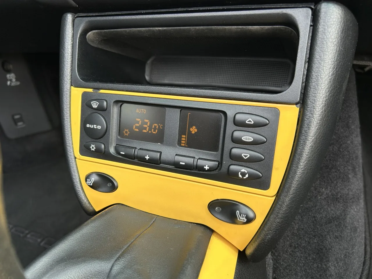 2002 Porsche 911 Carrera Cabriolet 996, 25/30