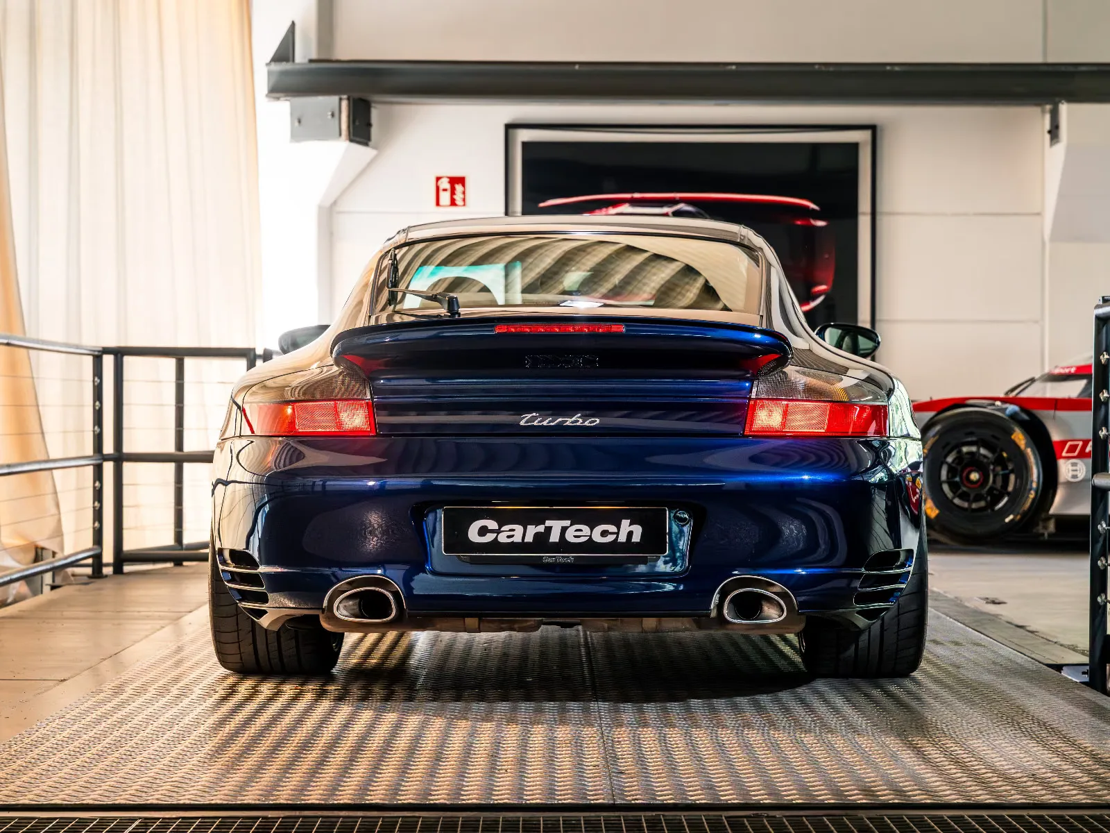 2002 Porsche 911 Turbo X50, 10/27