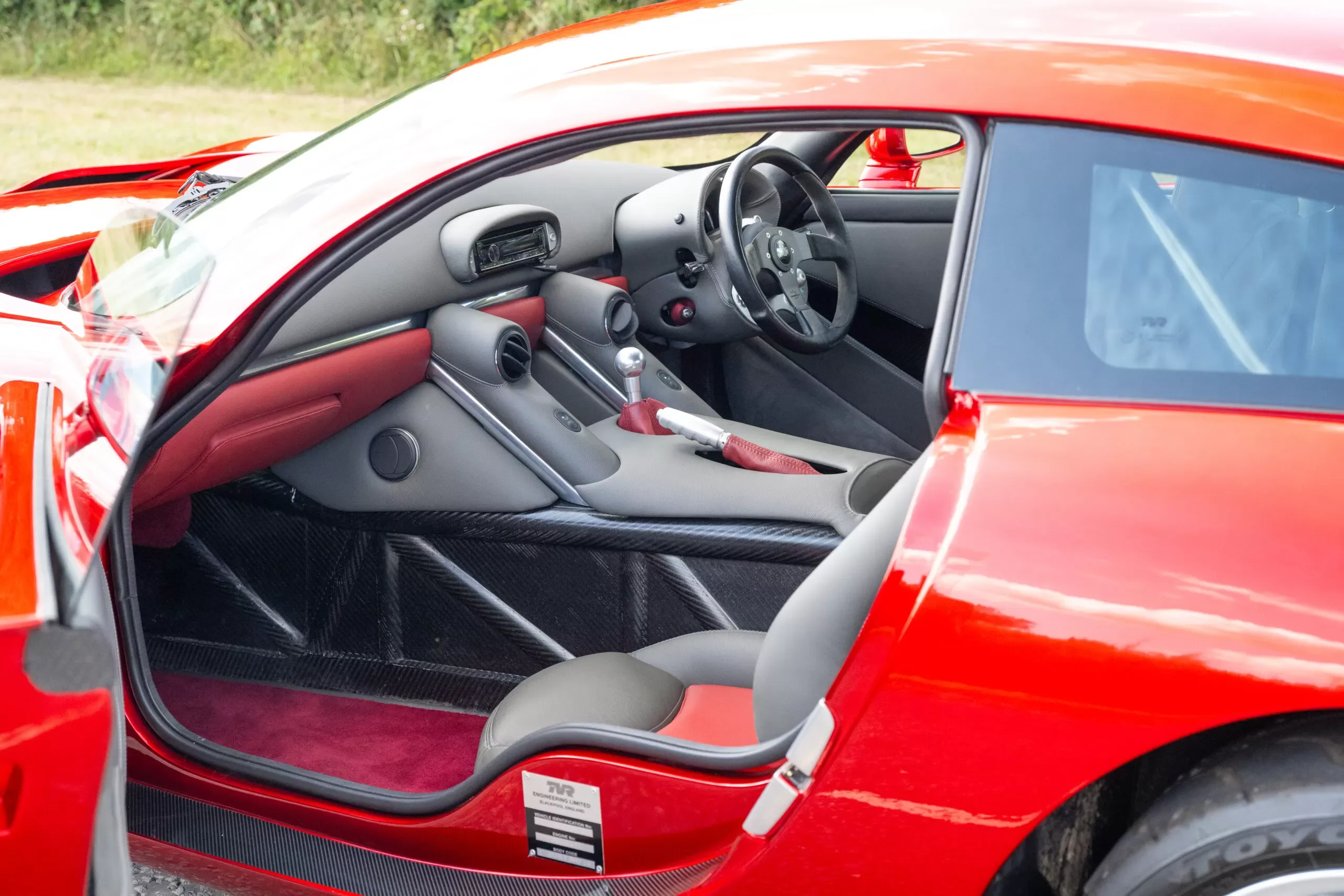 2002 TVR T440R, 8/27