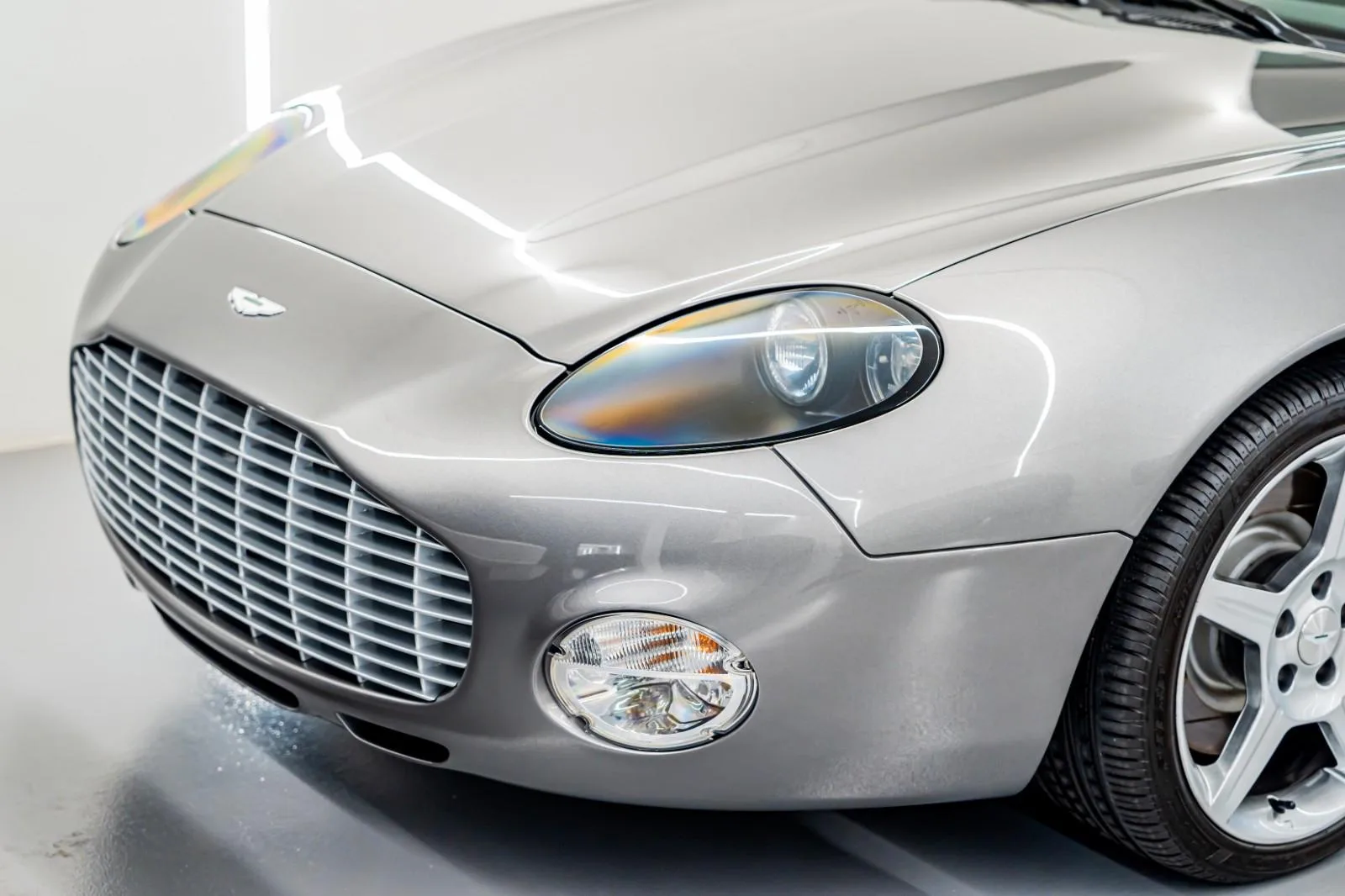 2003 Aston Martin DB AR1 Zagato, 2/27