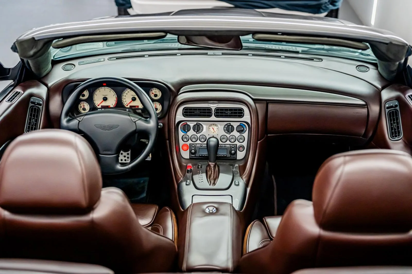 2003 Aston Martin DB AR1 Zagato, 10/27