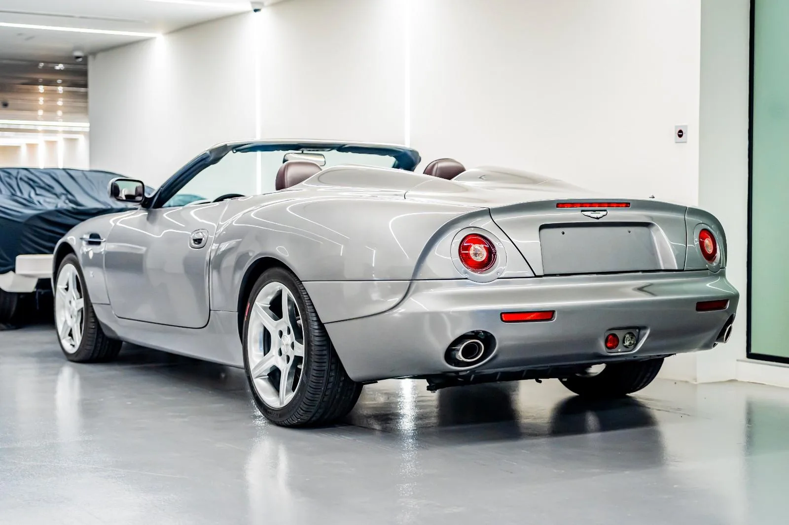 2003 Aston Martin DB AR1 Zagato, 22/27