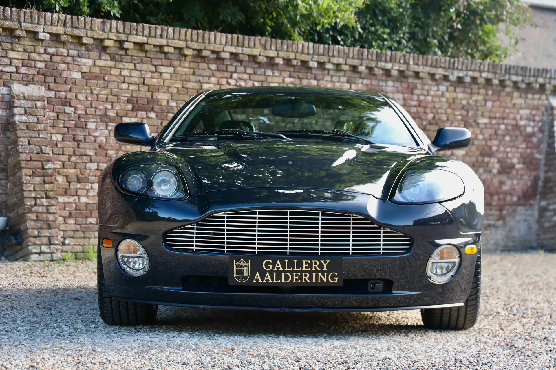 2003 Aston Martin V12 Vanquish, 5/30