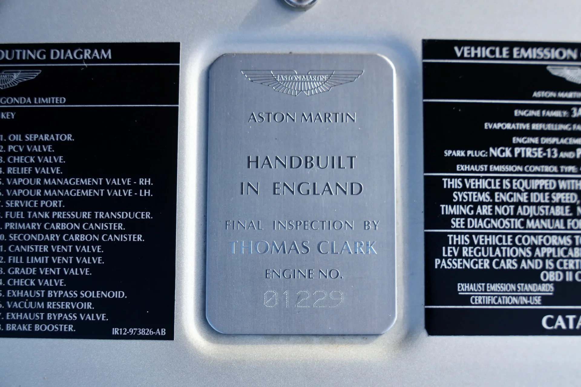 2003 Aston Martin V12 Vanquish, 13/30