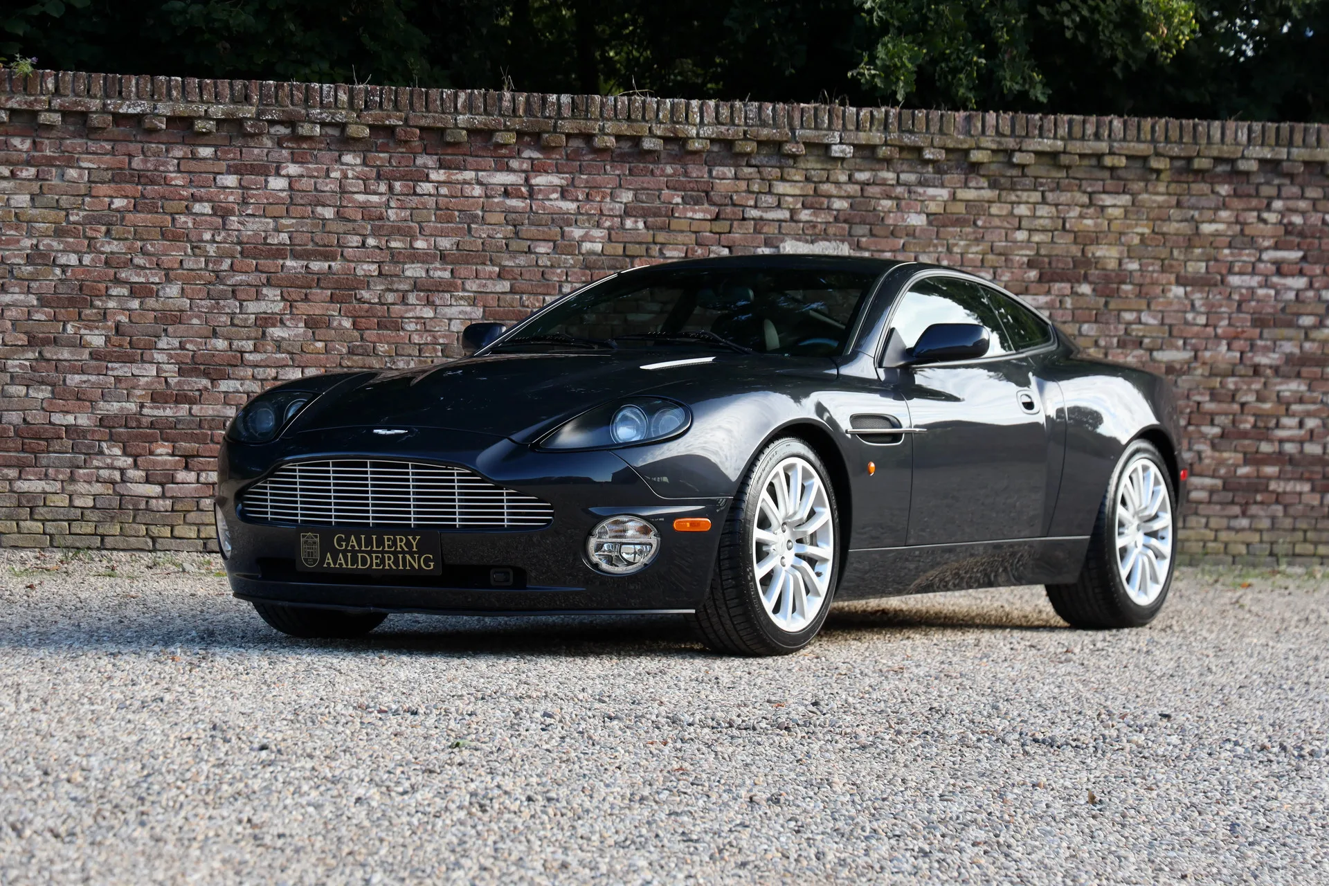 2003 Aston Martin V12 Vanquish, 26/30