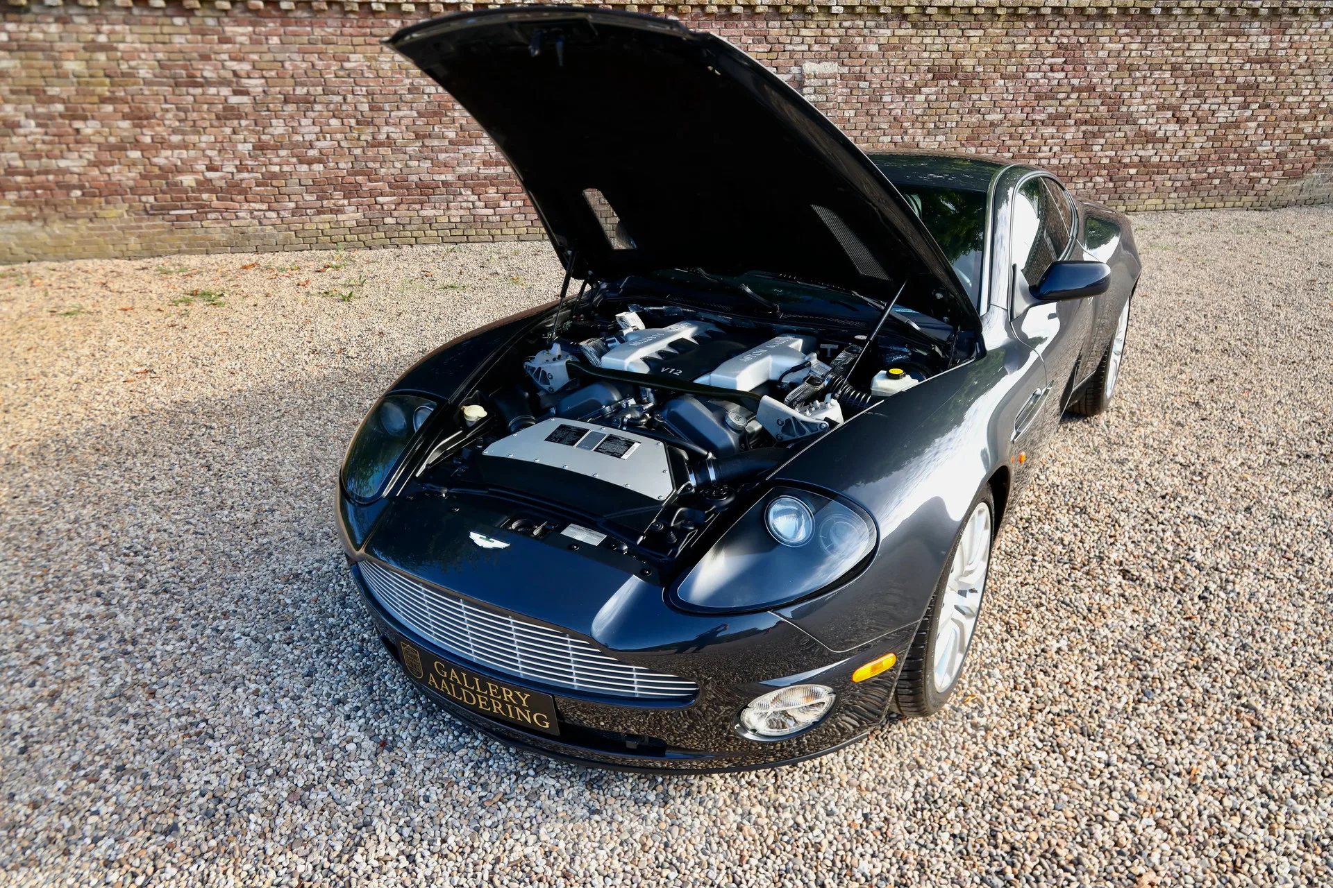 2003 Aston Martin V12 Vanquish, 30/30