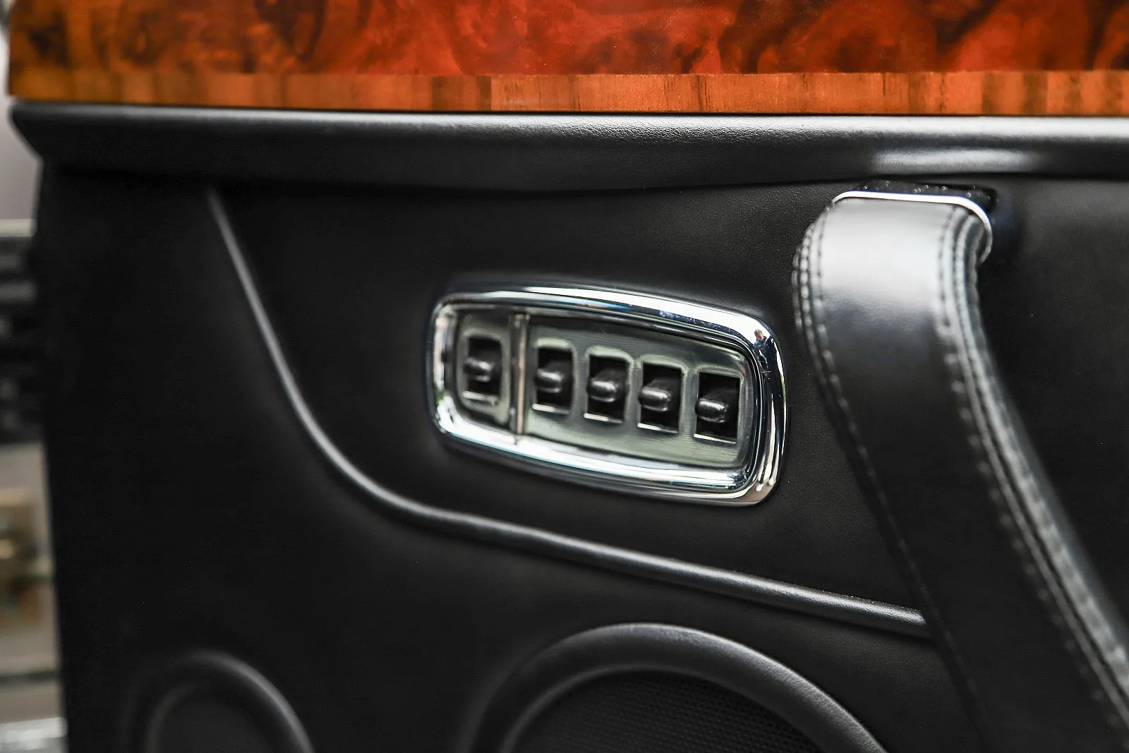 2003 Bentley Azure Mulliner, 23/30