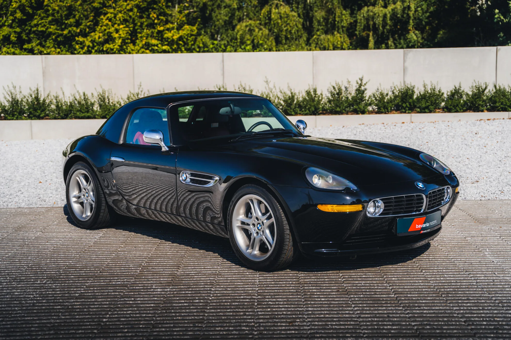 2003 BMW Z8 offered by a specialist dealer in Harelbeke, Belgium, main photo