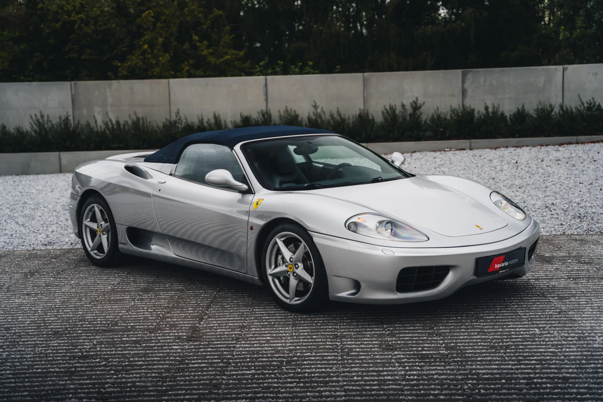 2003 Ferrari 360 Spider angeboten von einem Fachhändler in Harelbeke, Belgien, Hauptfoto