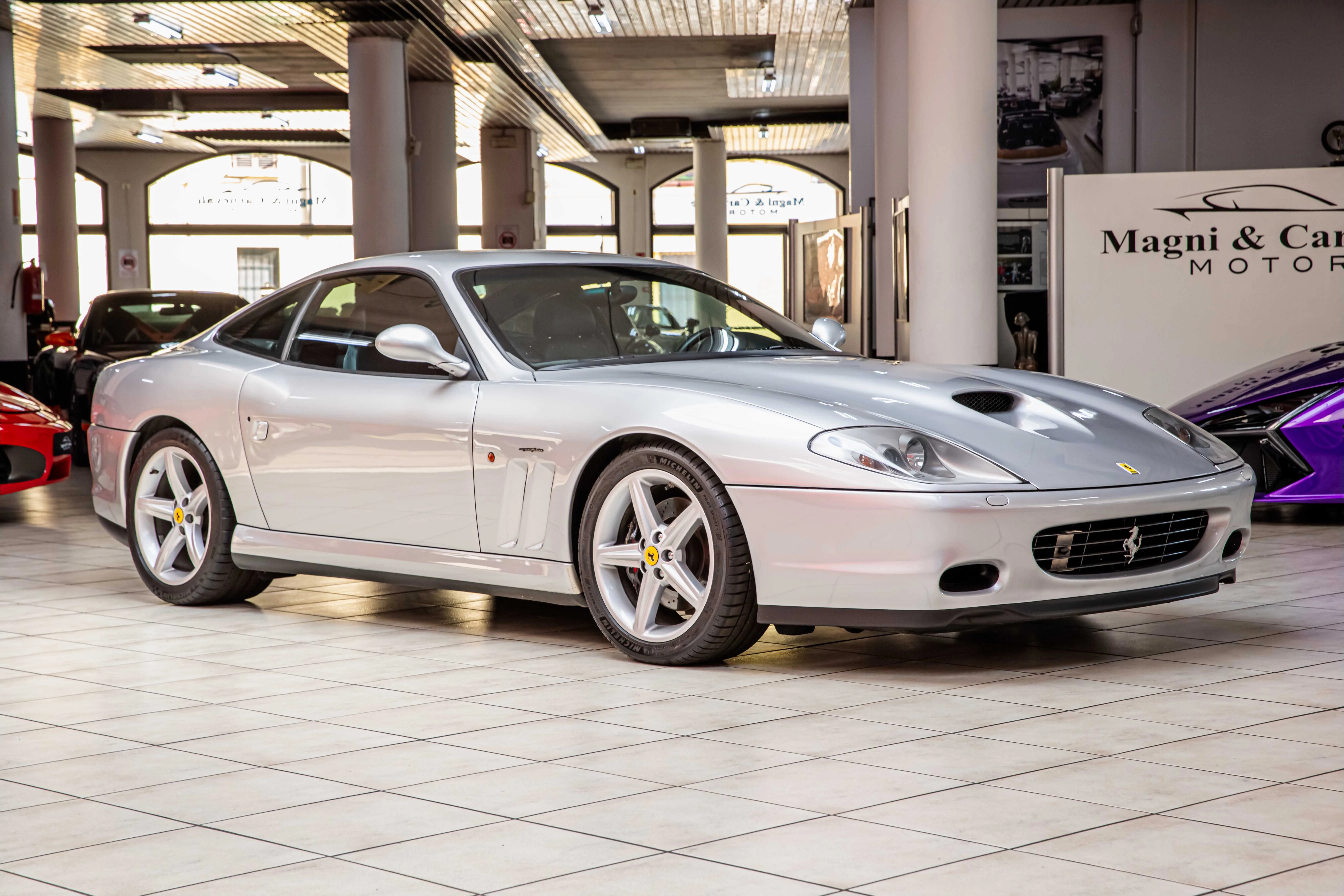 2003 Ferrari 575M Maranello proposta da un concessionario specializzato a Milano, Italia, foto principale