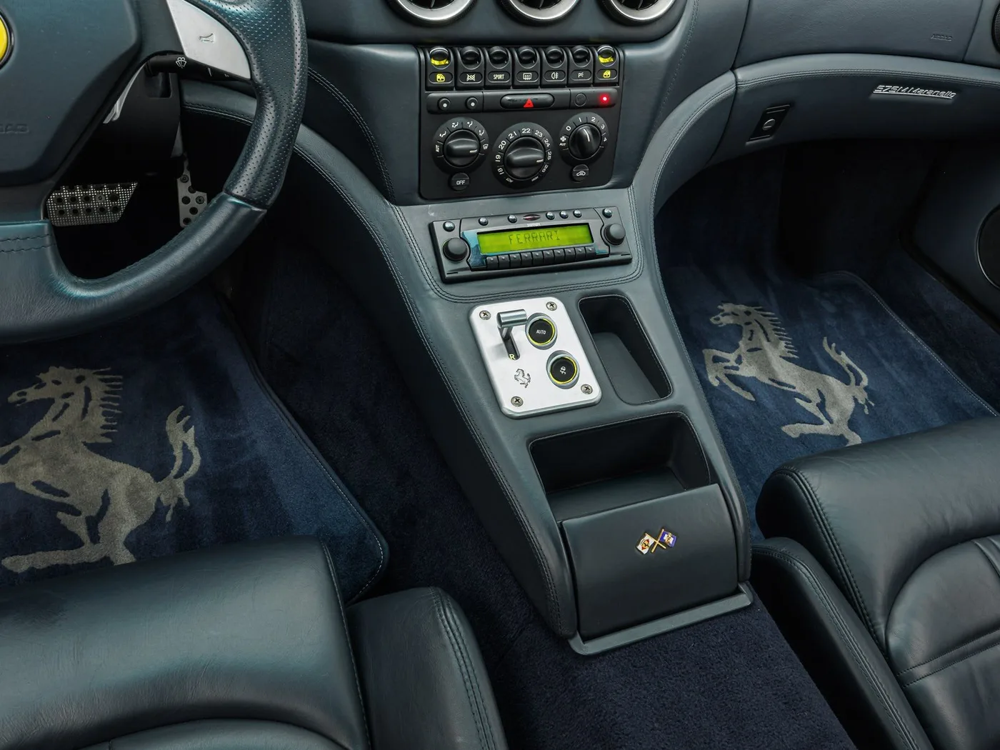 2003 Ferrari 575M Maranello proposée par un concessionnaire spécialisé à Böblingen, Allemagne, photo 11 sur 15